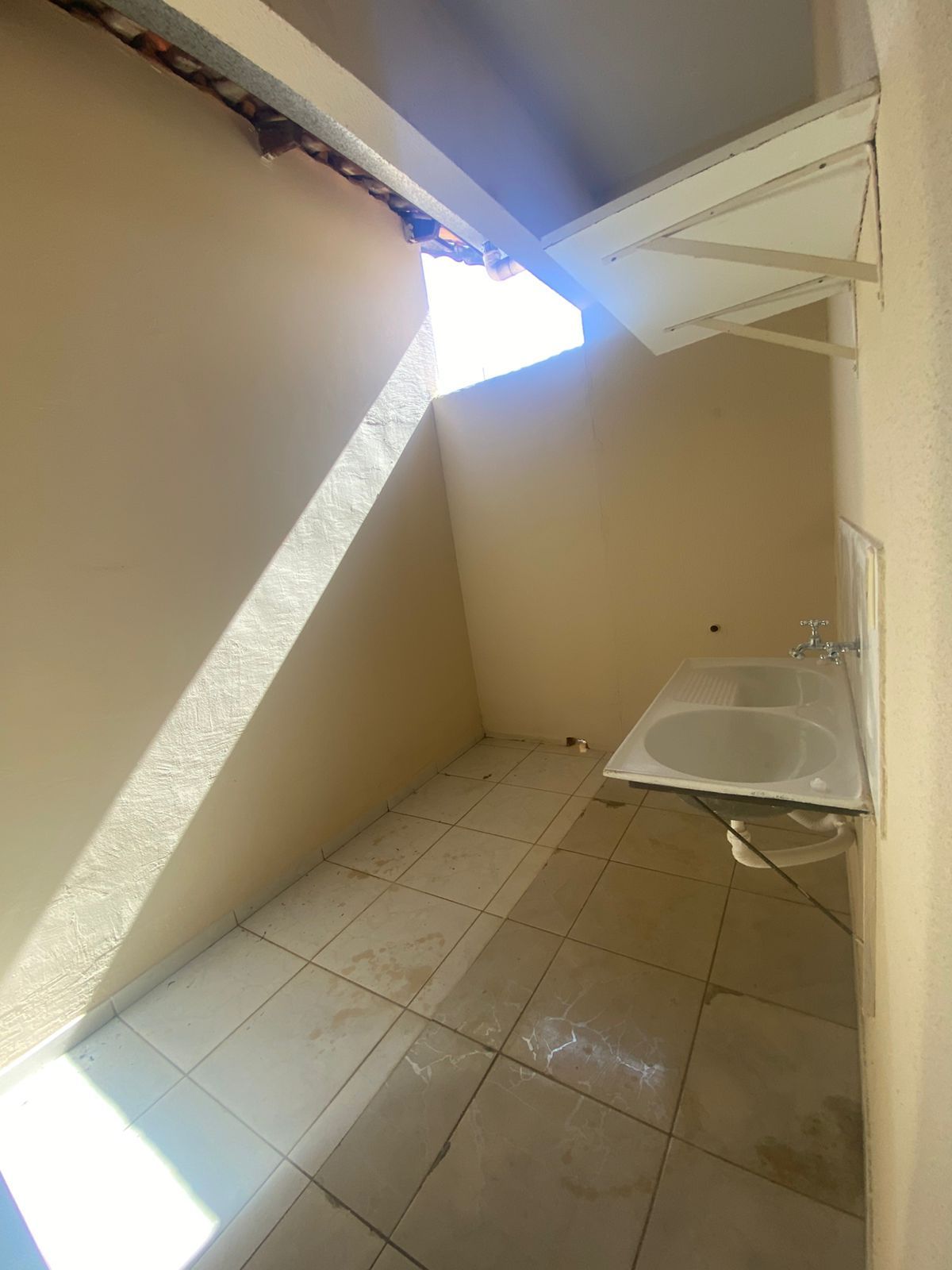 Casa para alugar com 3 quartos, 100m² - Foto 9