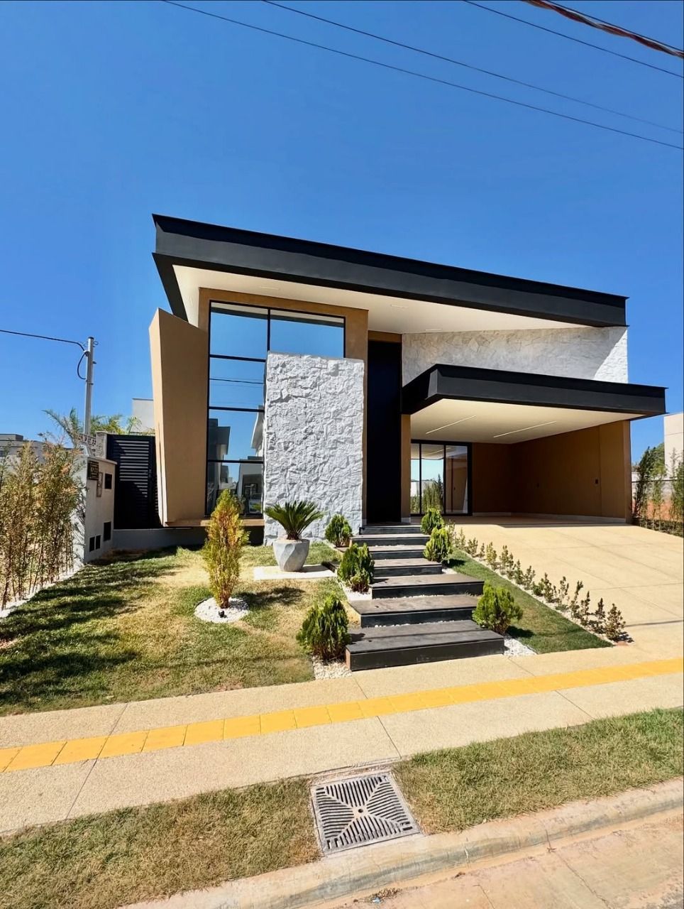 Casa de Condomínio à venda com 3 quartos, 163m² - Foto 2