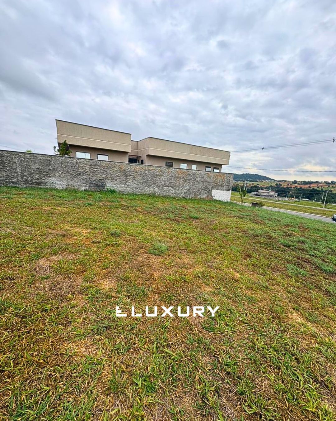 Terreno, 300 m² - Foto 1