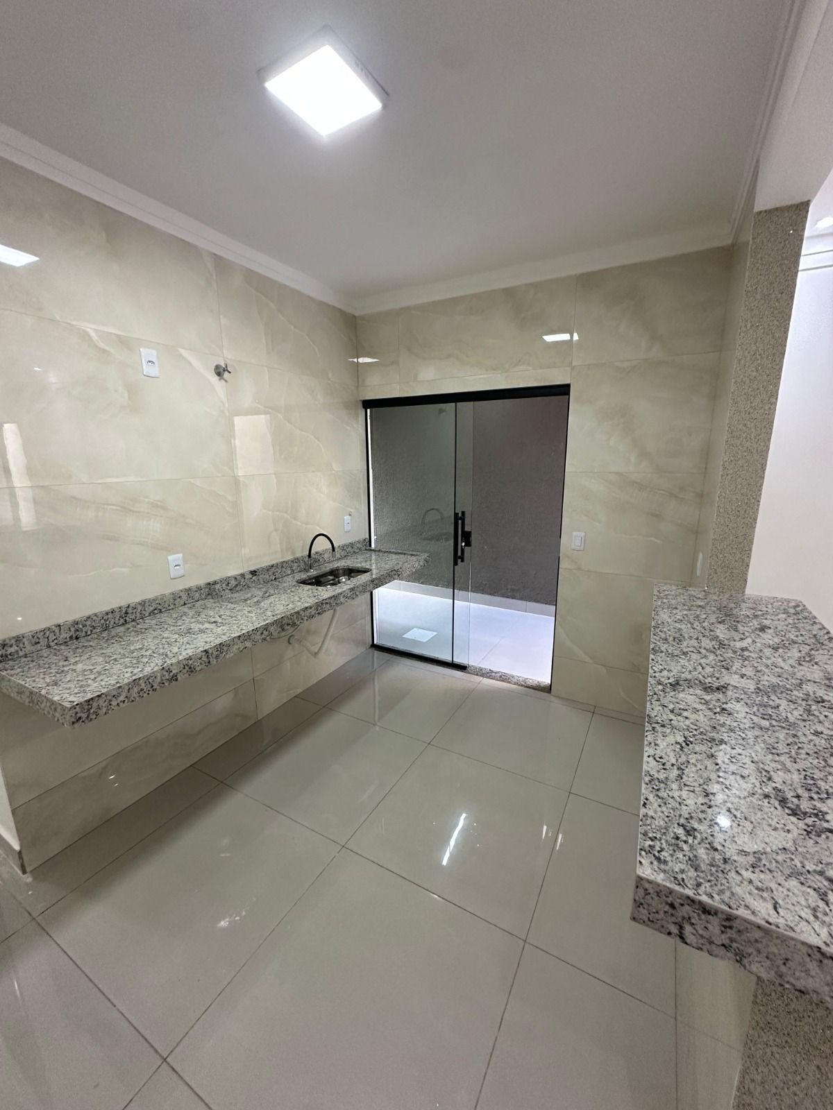 Casa à venda com 3 quartos, 110m² - Foto 6