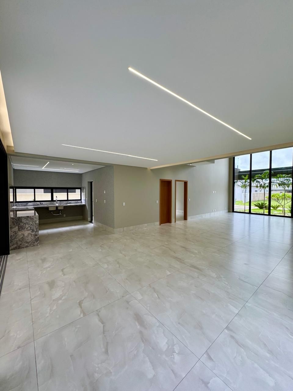 Casa de Condomínio à venda com 5 quartos, 300m² - Foto 6