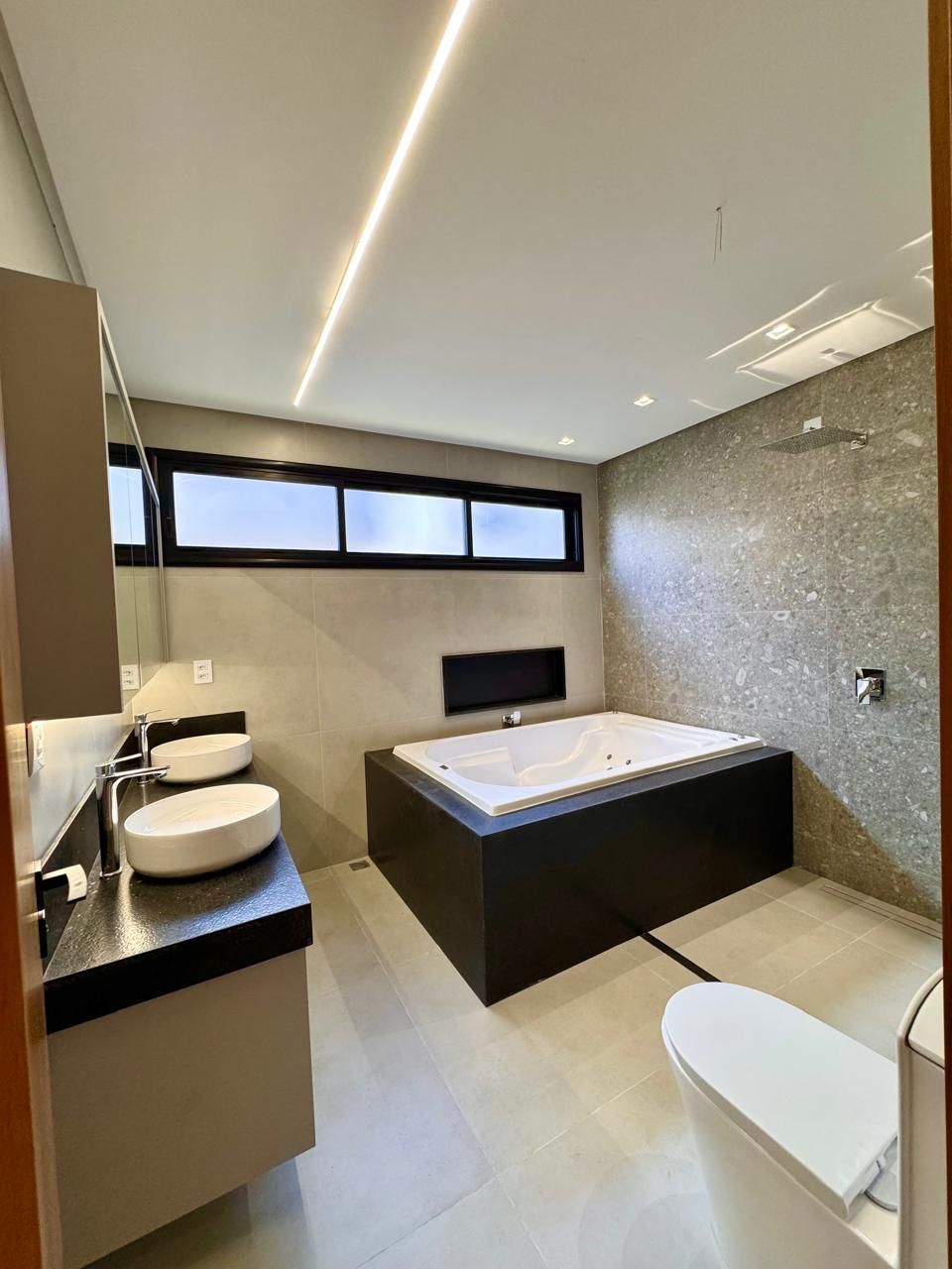 Casa de Condomínio à venda com 3 quartos, 198m² - Foto 17