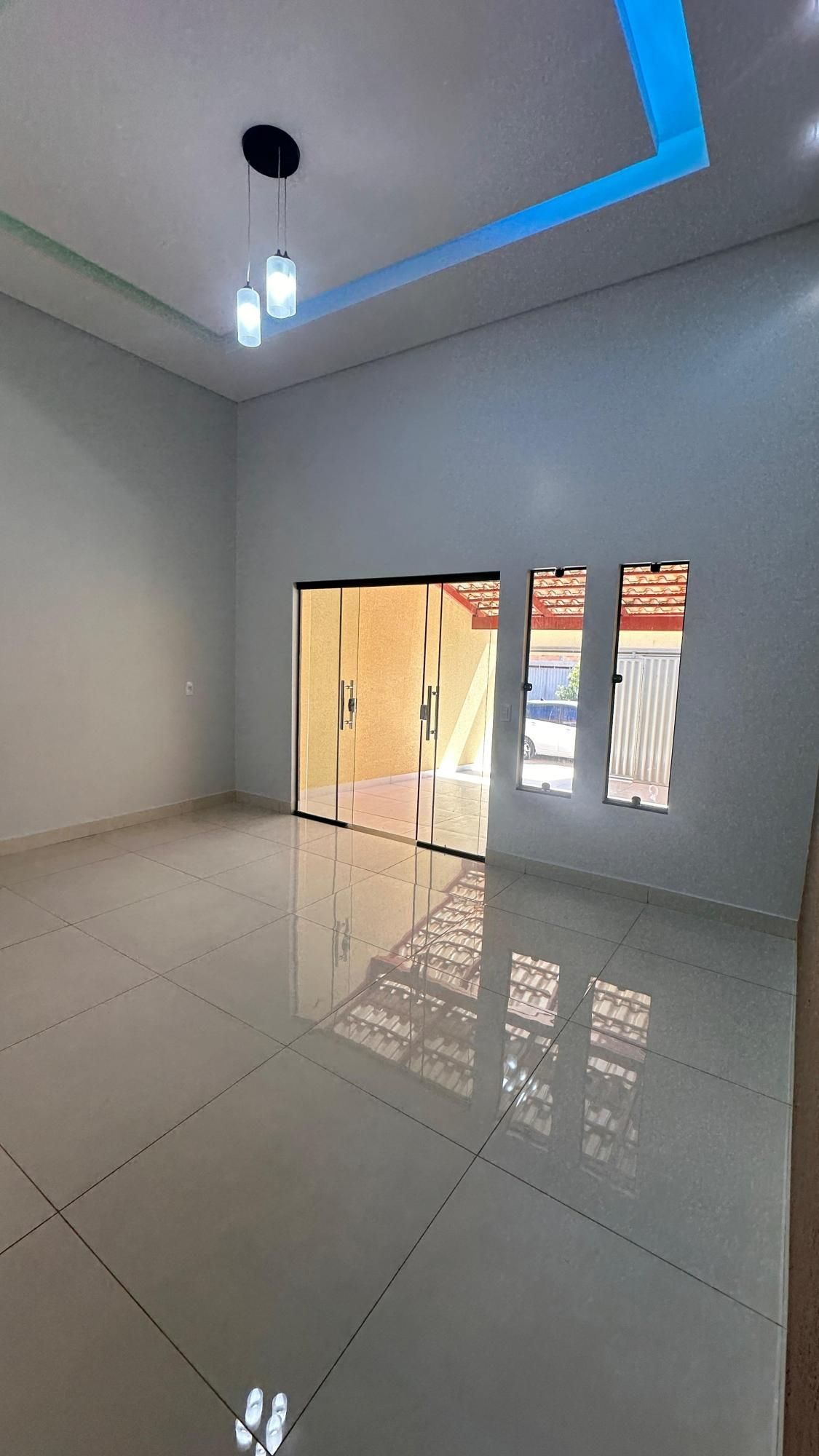 Casa à venda com 2 quartos, 90m² - Foto 3