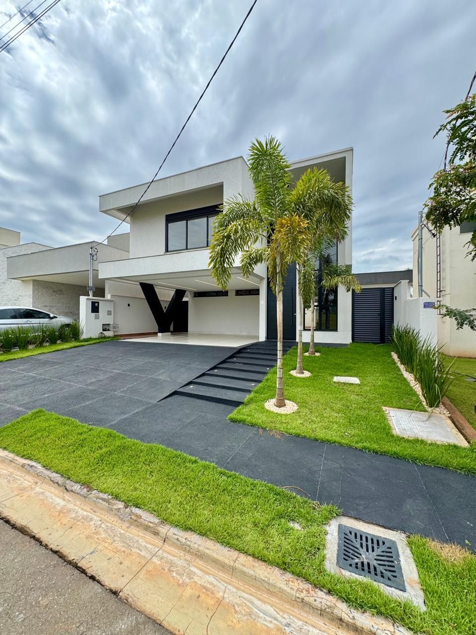 Casa de Condomínio à venda com 3 quartos, 240m² - Foto 3