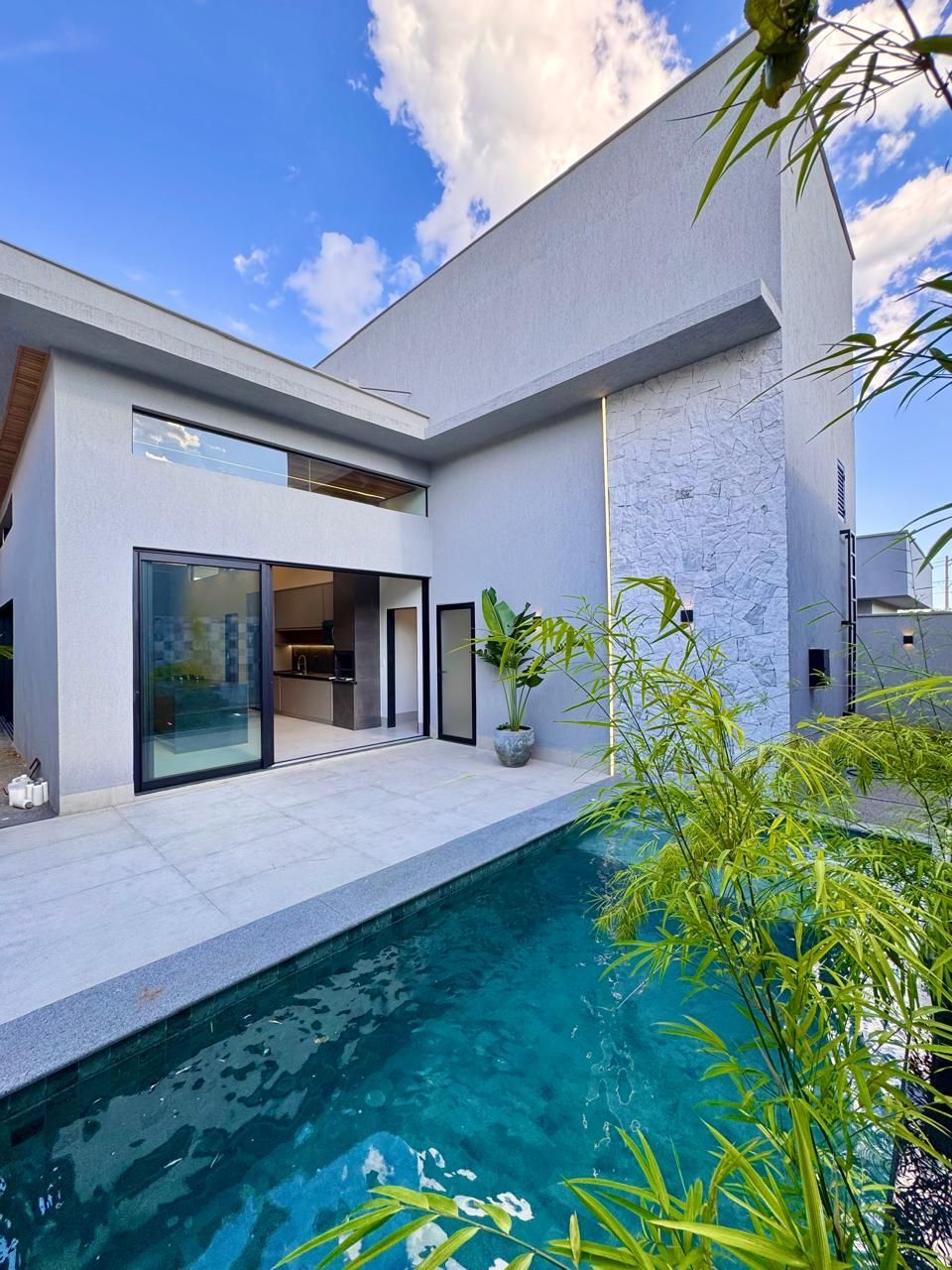 Casa de Condomínio à venda com 3 quartos, 198m² - Foto 9