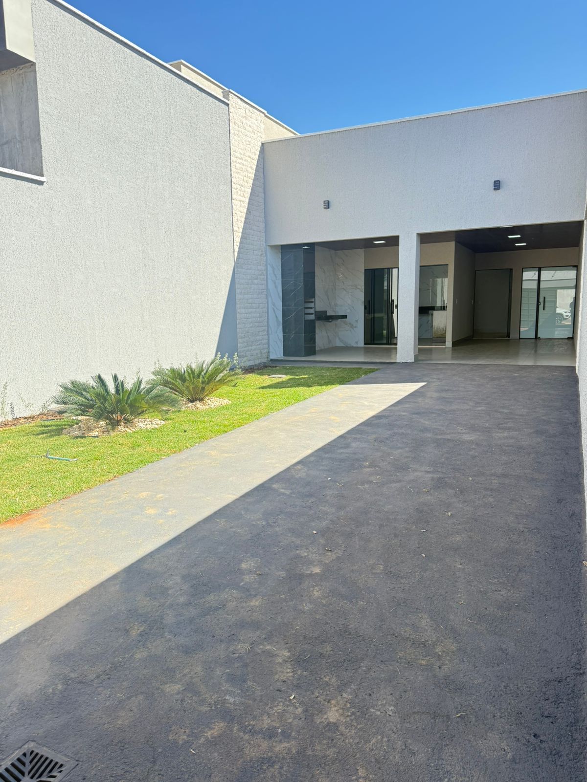 Casa à venda com 4 quartos, 136m² - Foto 2