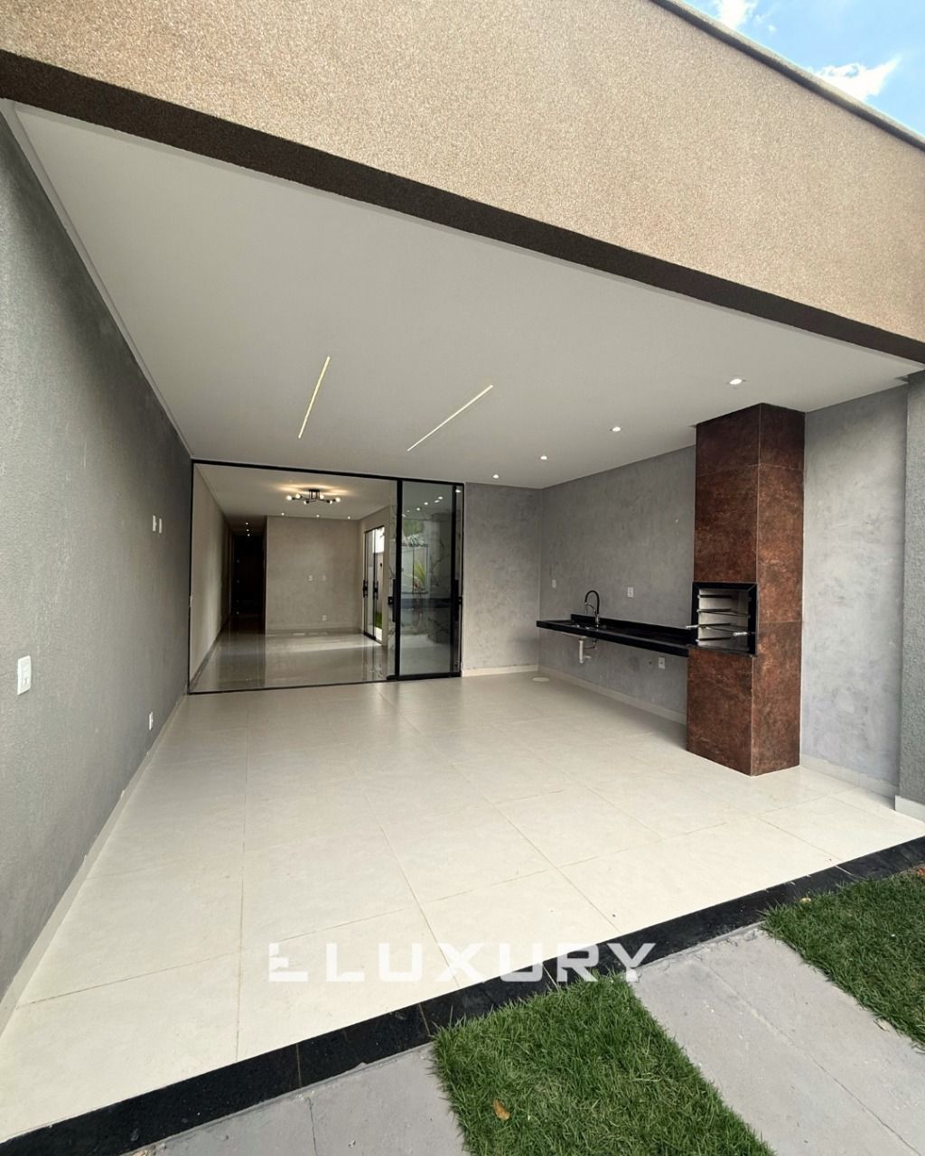 Casa à venda com 3 quartos, 103m² - Foto 4