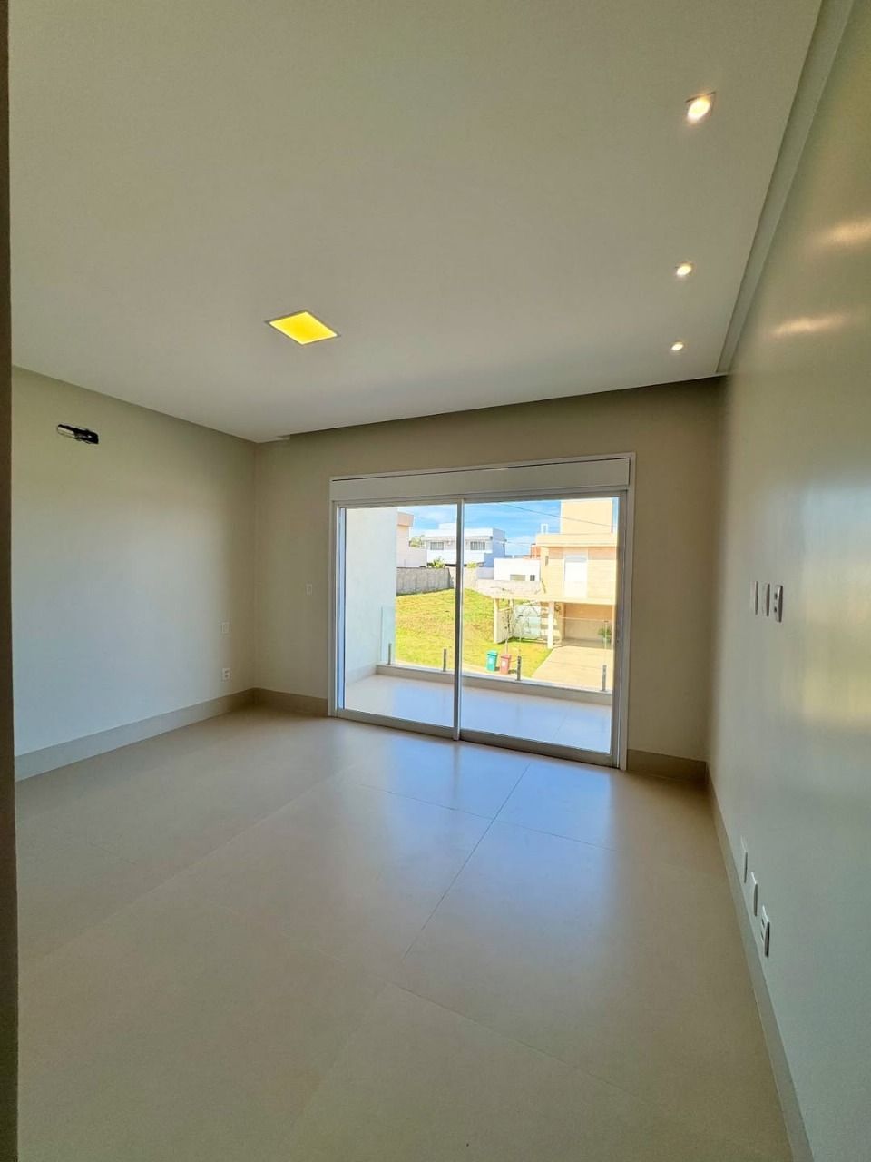Casa de Condomínio à venda com 4 quartos, 270m² - Foto 14