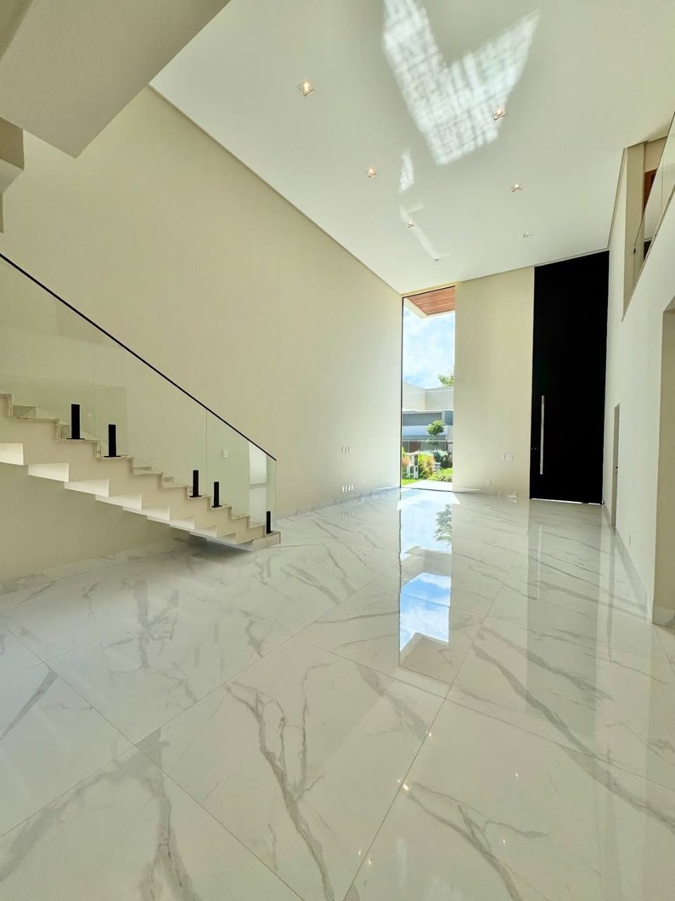Casa de Condomínio à venda com 4 quartos, 360m² - Foto 5
