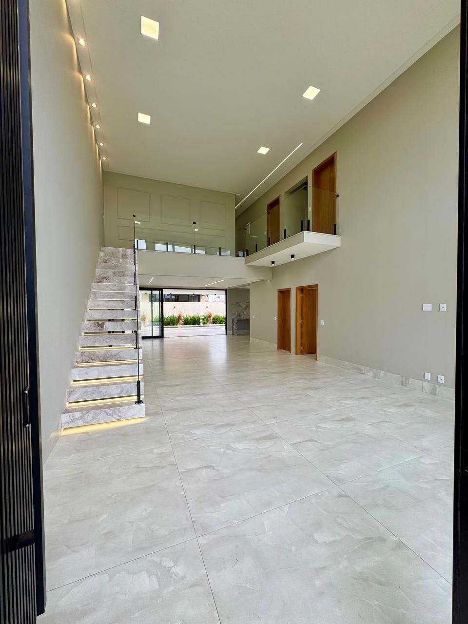 Casa de Condomínio à venda com 5 quartos, 300m² - Foto 5