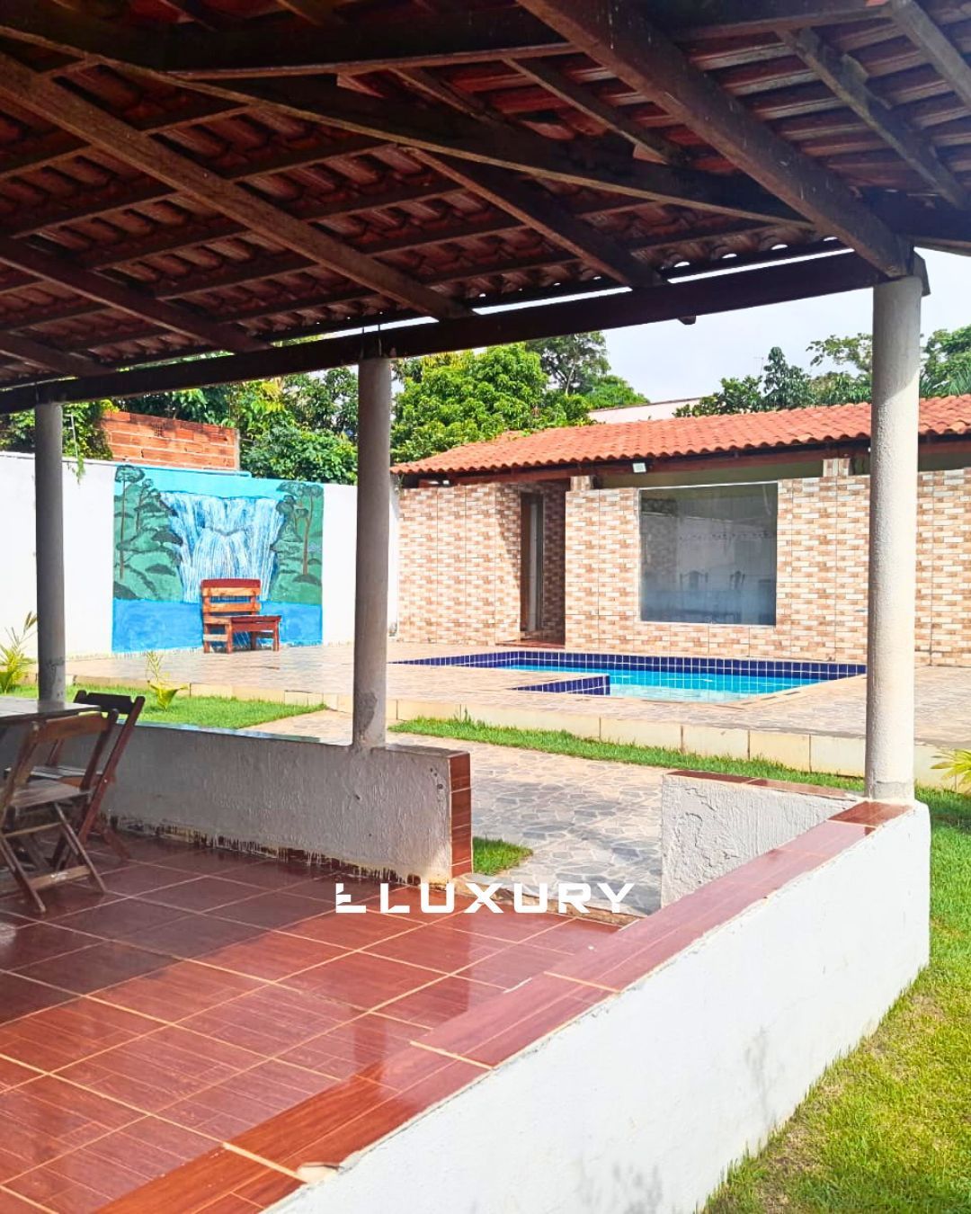 Sítio, 3 quartos, 402 m² - Foto 1
