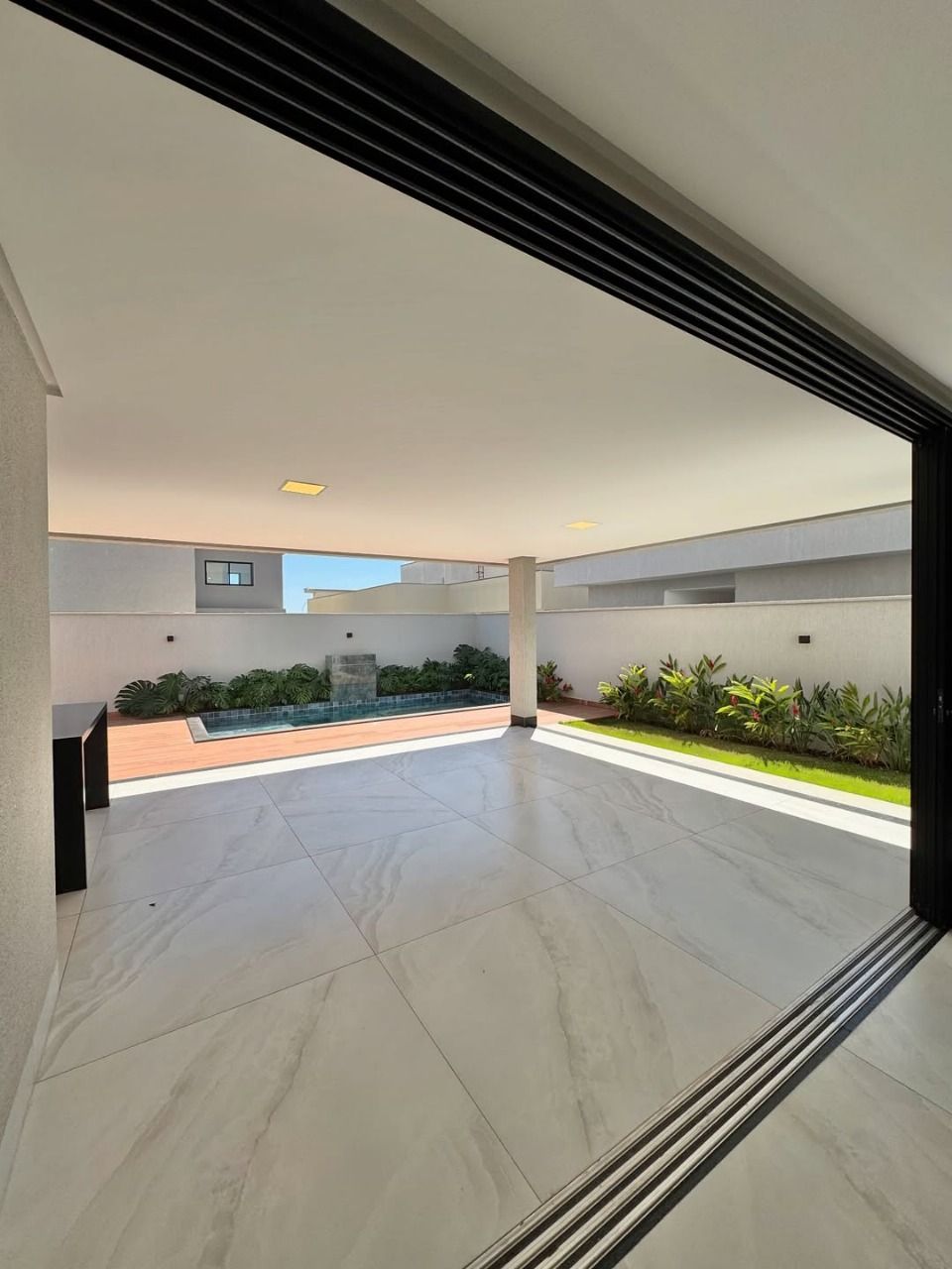 Casa de Condomínio à venda com 4 quartos, 270m² - Foto 7