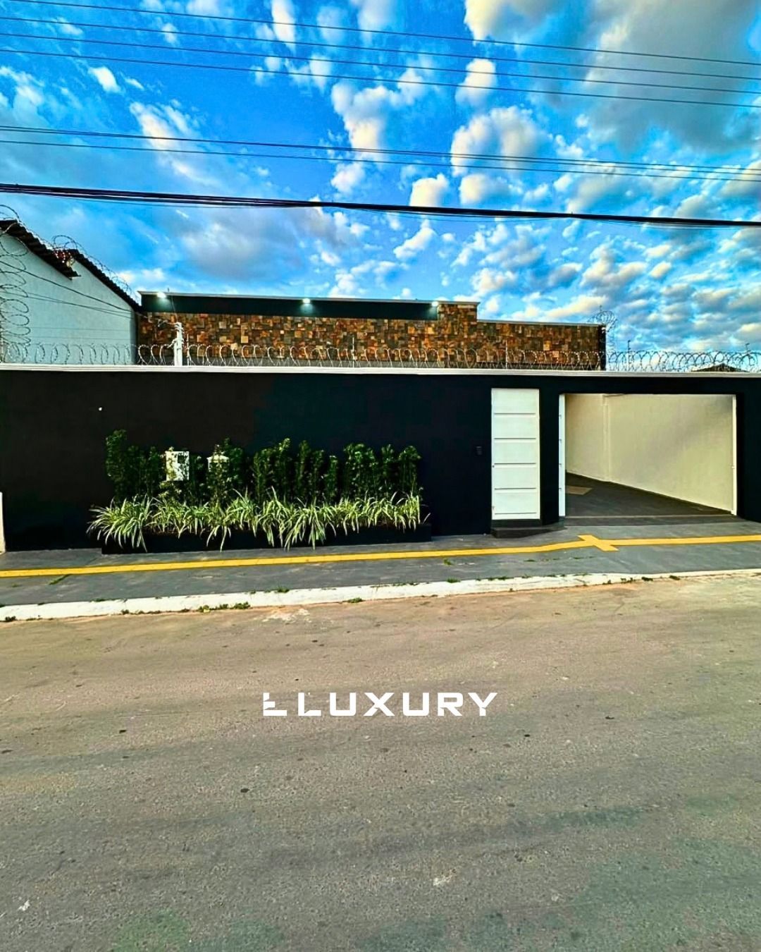 Casa, 3 quartos, 328 m² - Foto 1