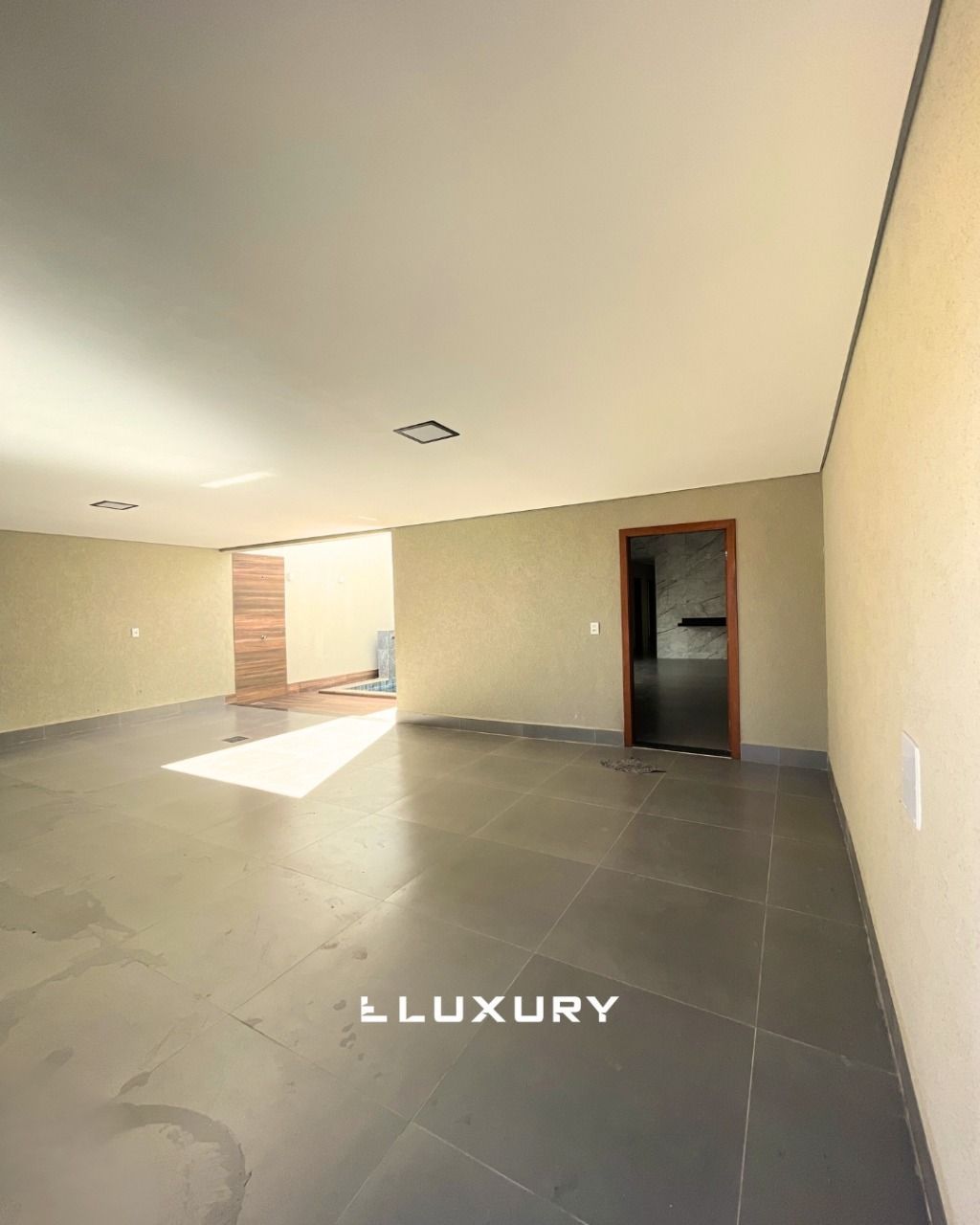 Casa à venda com 2 quartos, 156m² - Foto 4