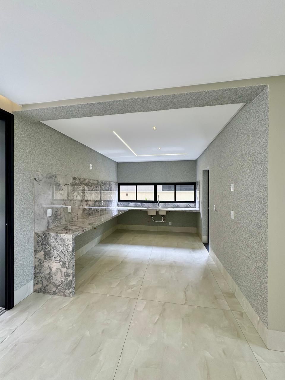 Casa de Condomínio à venda com 5 quartos, 300m² - Foto 7
