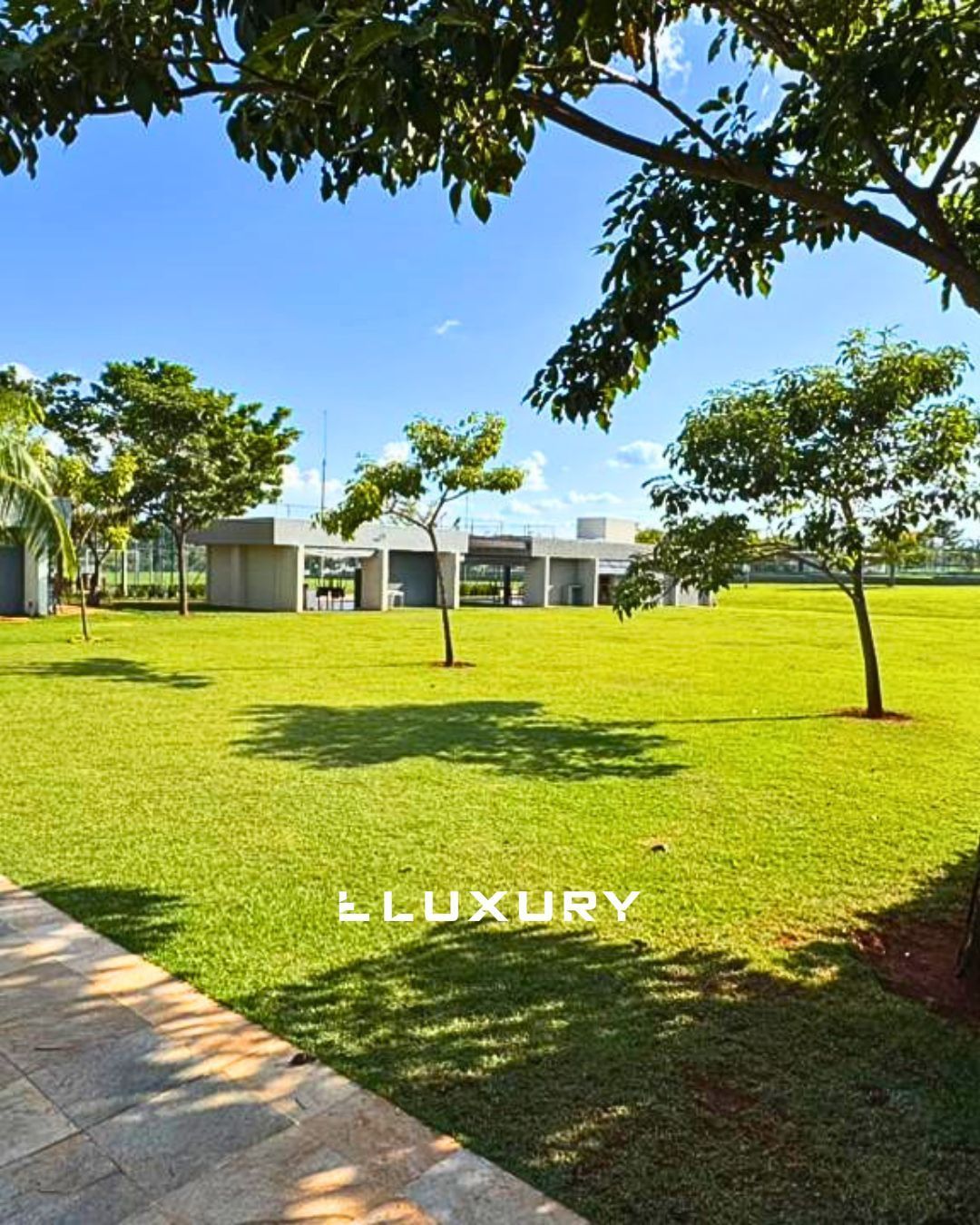 Terreno, 303 m² - Foto 2