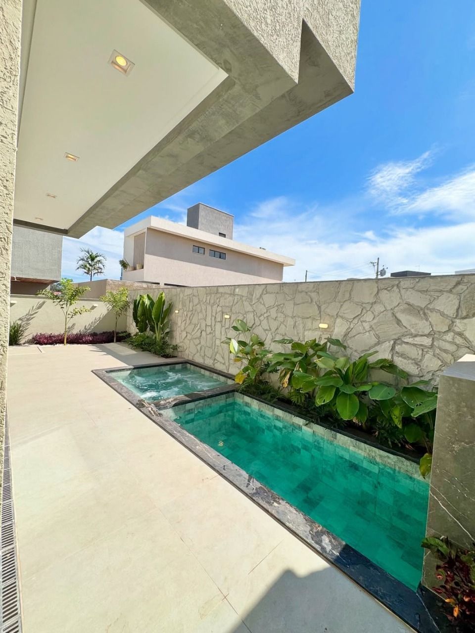 Casa de Condomínio à venda com 4 quartos, 270m² - Foto 10