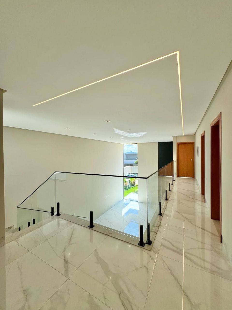 Casa de Condomínio à venda com 4 quartos, 360m² - Foto 13