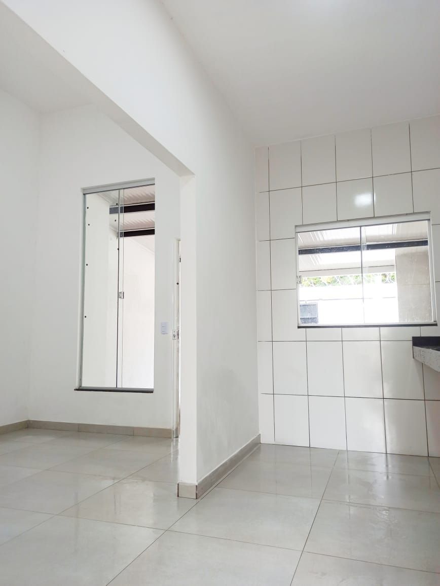 Casa à venda com 3 quartos, 92m² - Foto 3