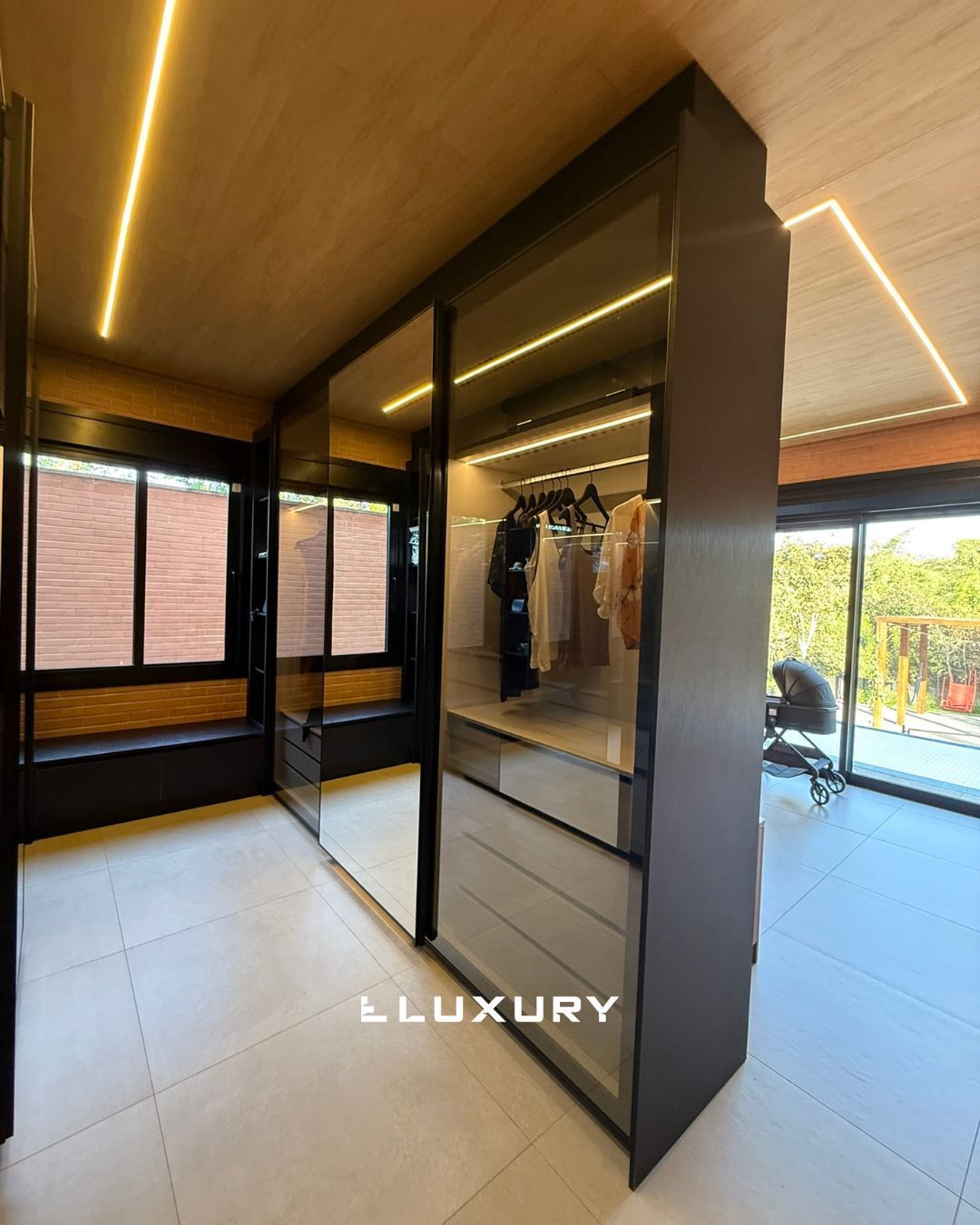 Casa de Condomínio à venda com 4 quartos, 365m² - Foto 19