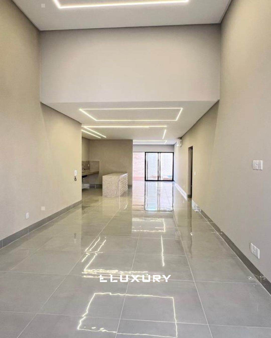 Casa à venda com 3 quartos, 228m² - Foto 5