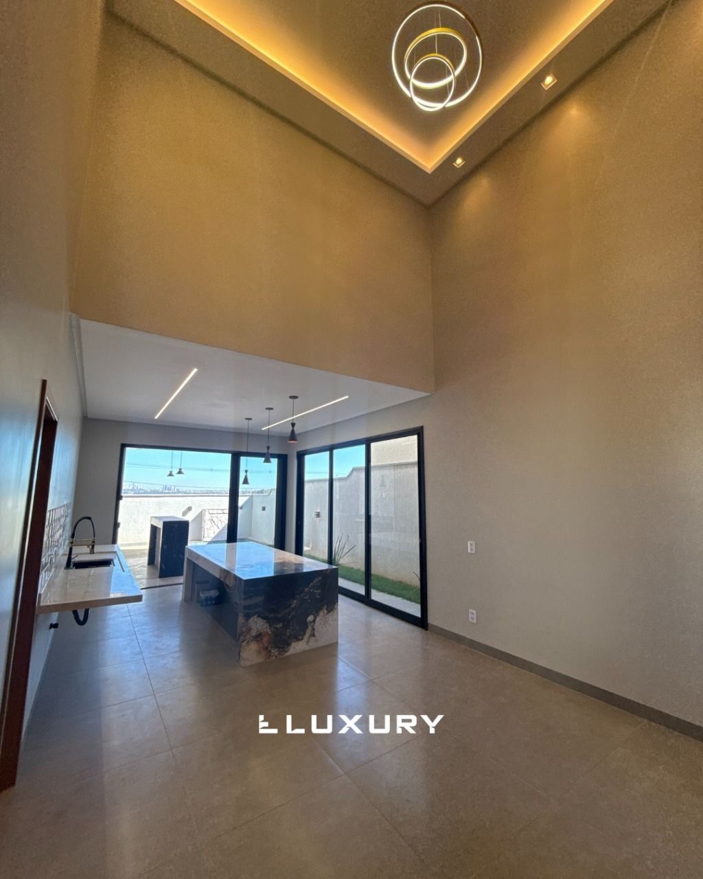 Casa de Condomínio à venda com 3 quartos, 151m² - Foto 3