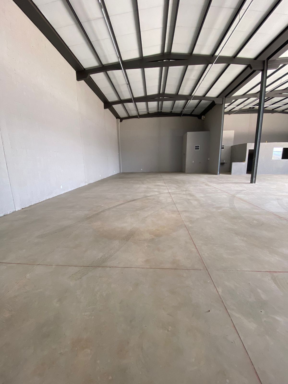Depósito-Galpão-Armazém para alugar com 3 quartos, 400m² - Foto 11