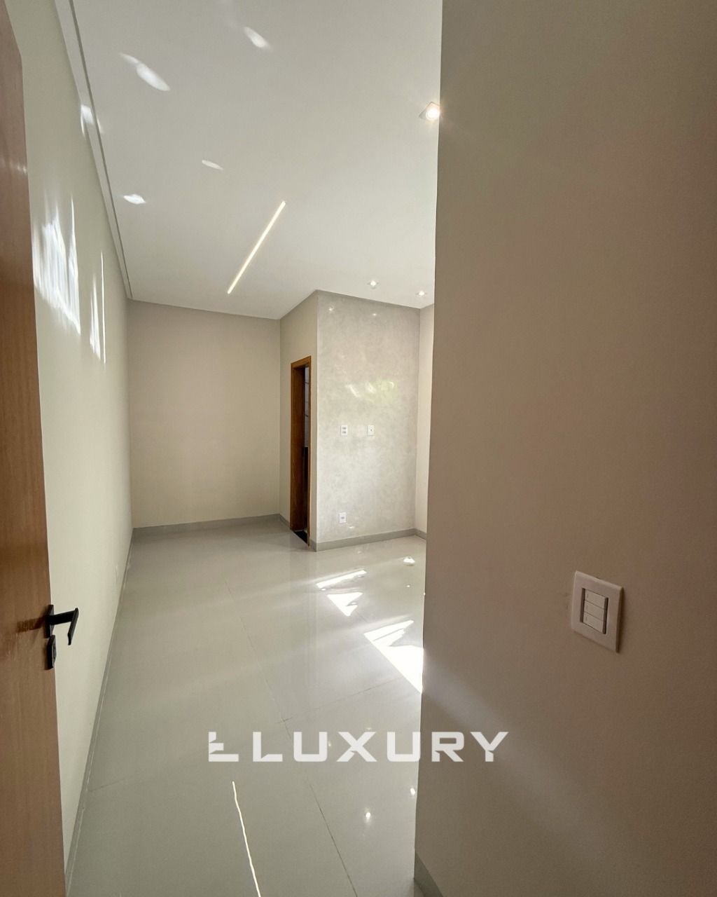 Casa à venda com 3 quartos, 103m² - Foto 13
