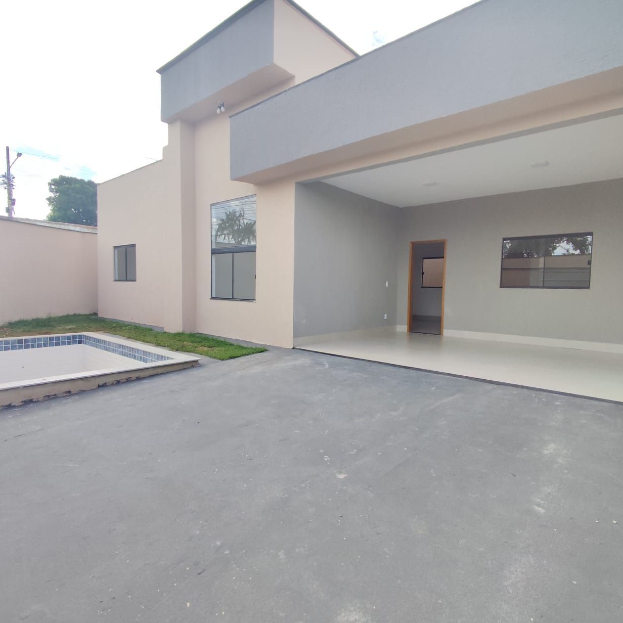 Casa à venda com 3 quartos, 110m² - Foto 2