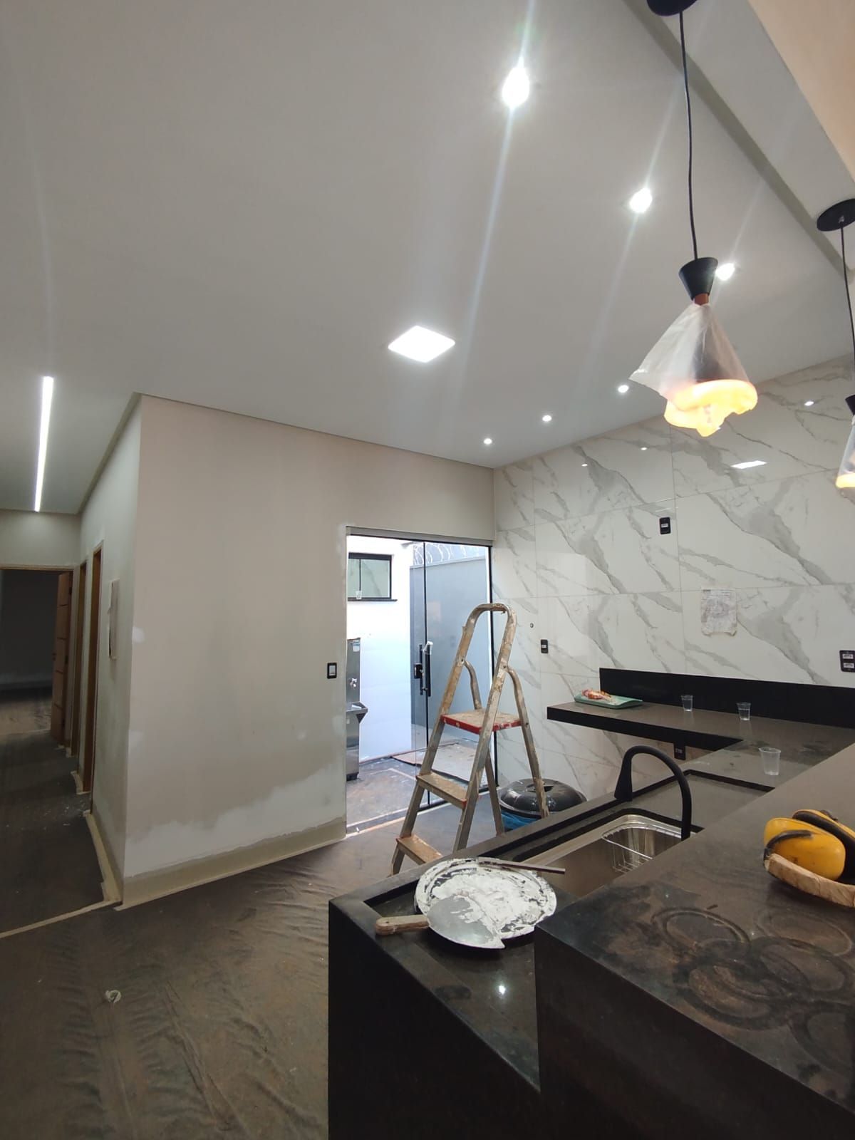 Casa à venda com 2 quartos, 96m² - Foto 10
