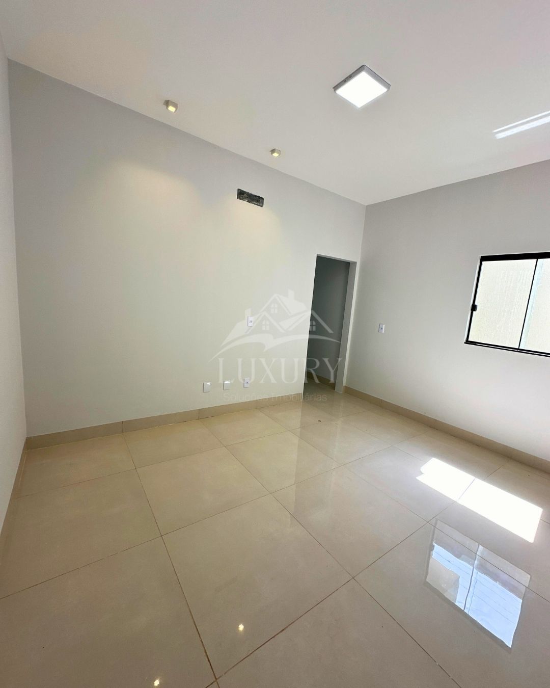 Casa à venda com 3 quartos, 110m² - Foto 14