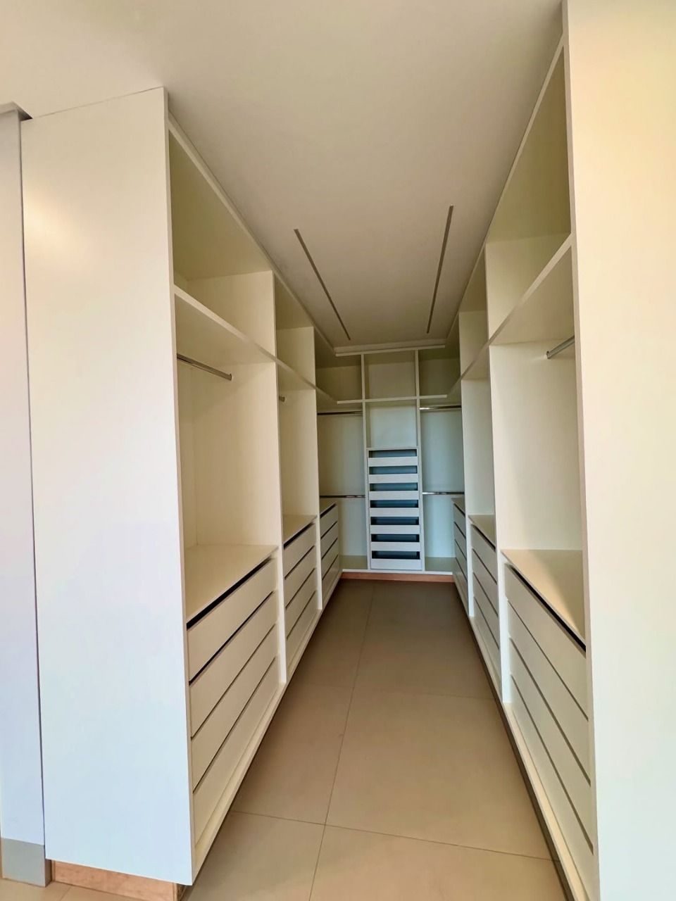Casa de Condomínio à venda com 3 quartos, 231m² - Foto 14
