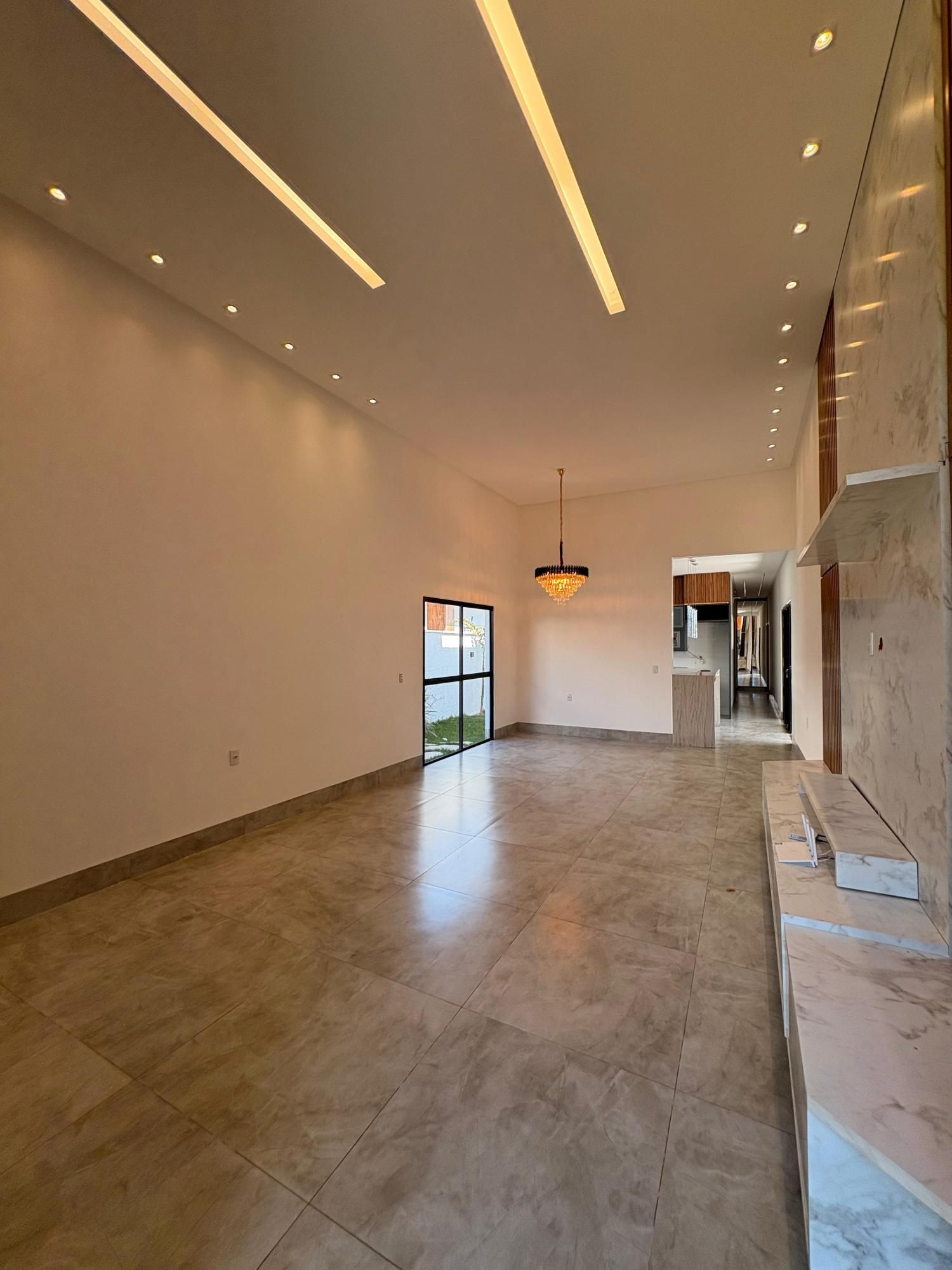 Casa de Condomínio para alugar com 3 quartos, 164m² - Foto 1