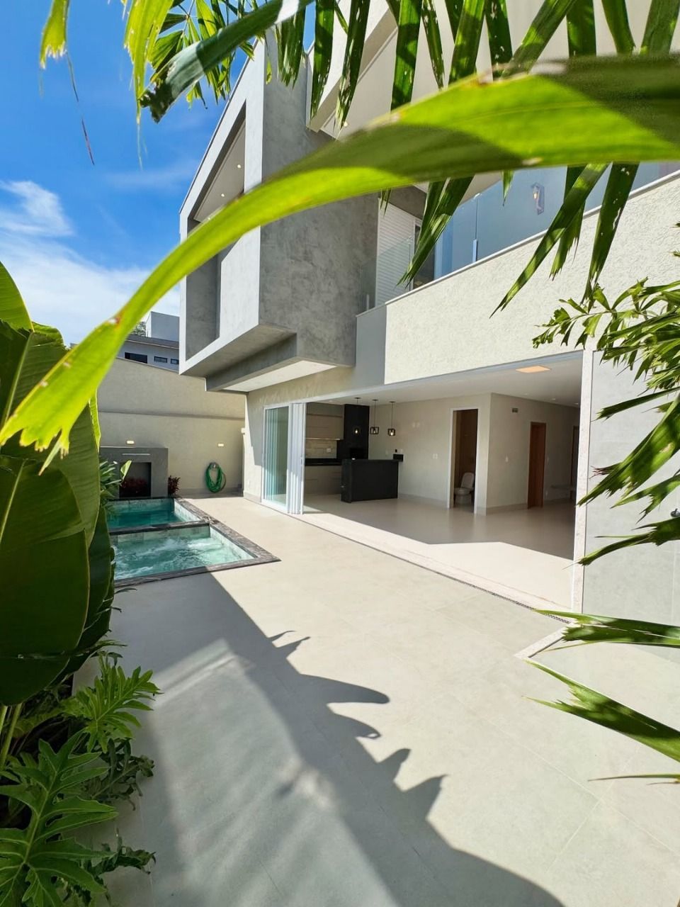 Casa de Condomínio à venda com 4 quartos, 270m² - Foto 12