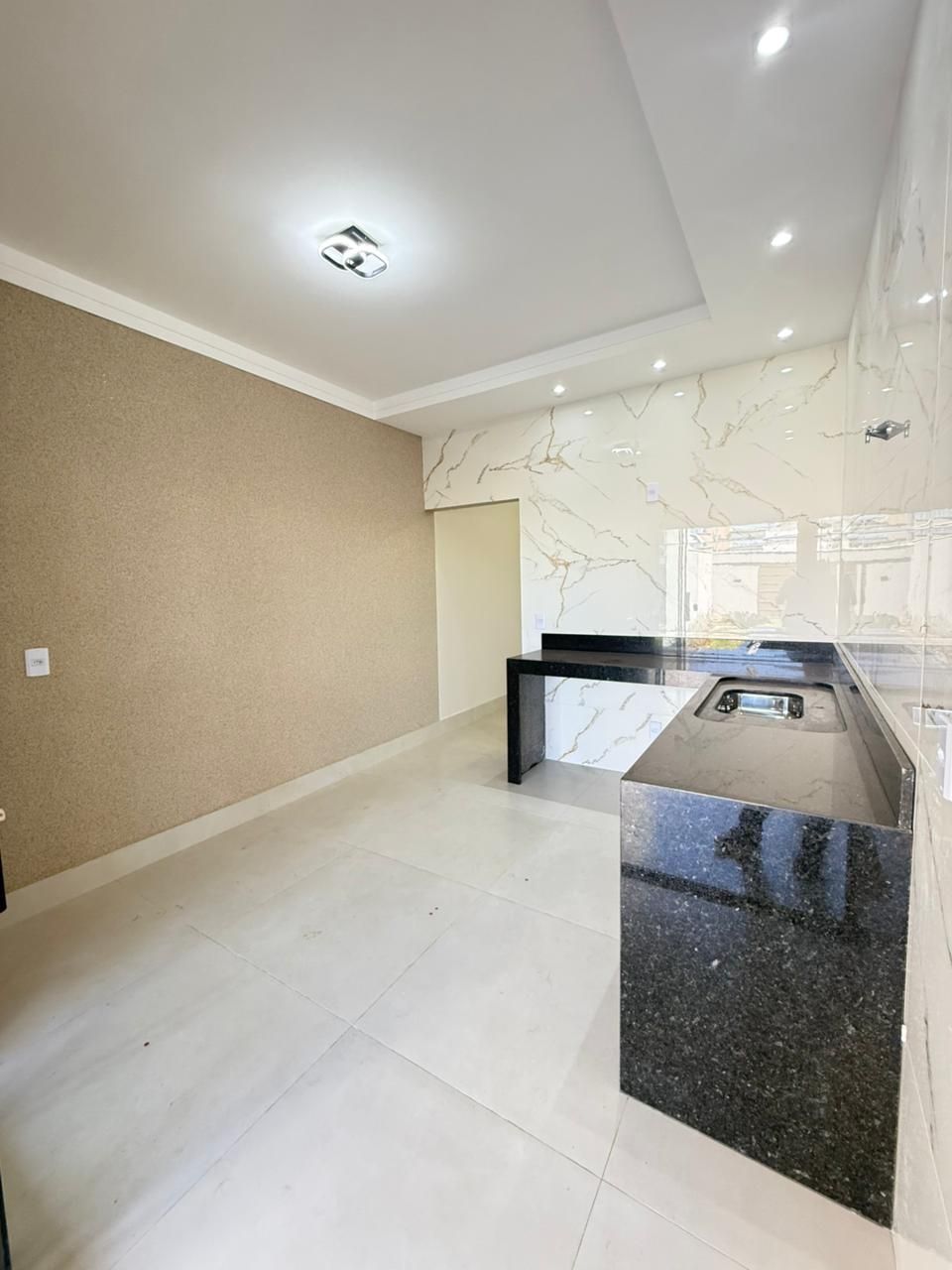 Casa à venda com 4 quartos, 136m² - Foto 7