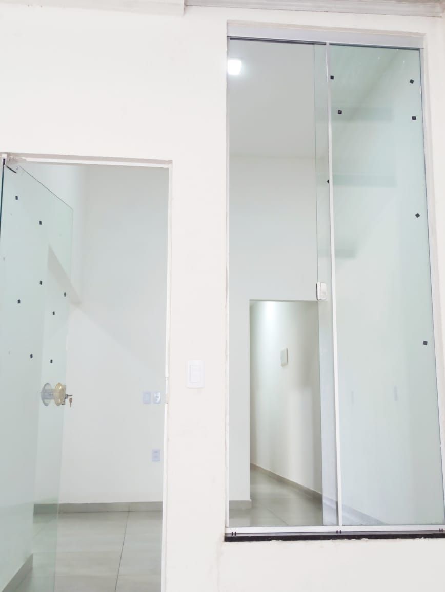 Casa à venda com 3 quartos, 92m² - Foto 4