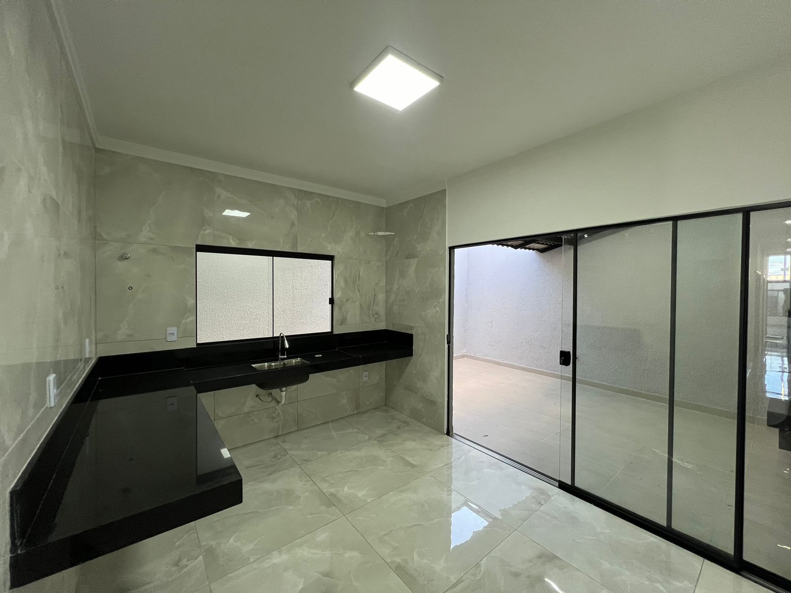 Casa à venda com 3 quartos, 112m² - Foto 12