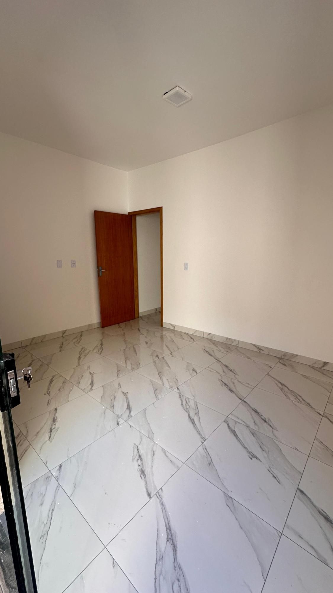 Casa à venda com 2 quartos, 100m² - Foto 14