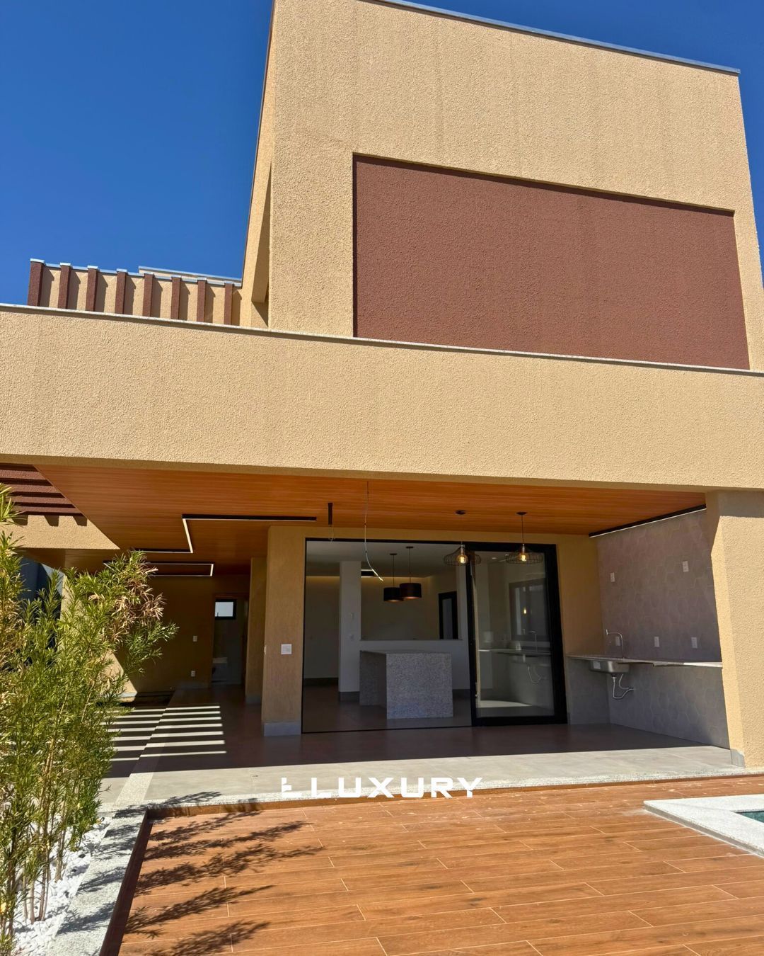 Casa à venda com 3 quartos, 192m² - Foto 2