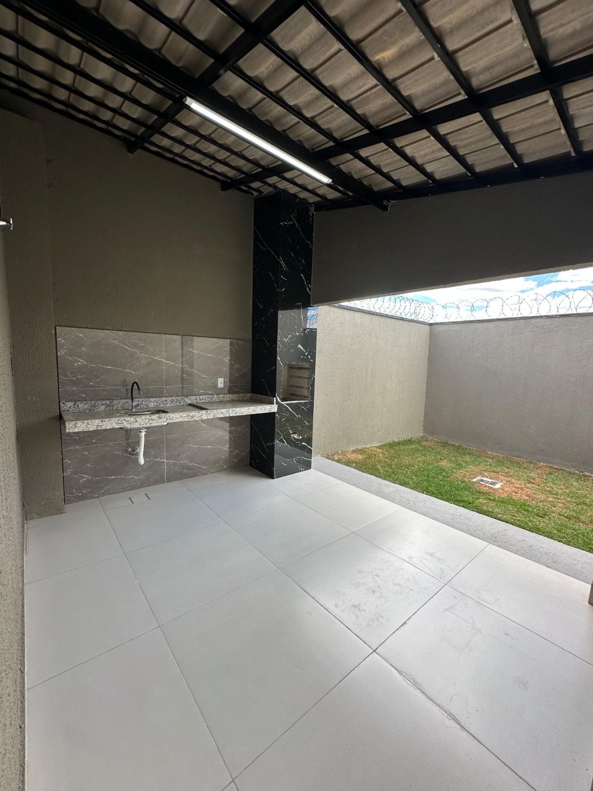 Casa à venda com 3 quartos, 110m² - Foto 8