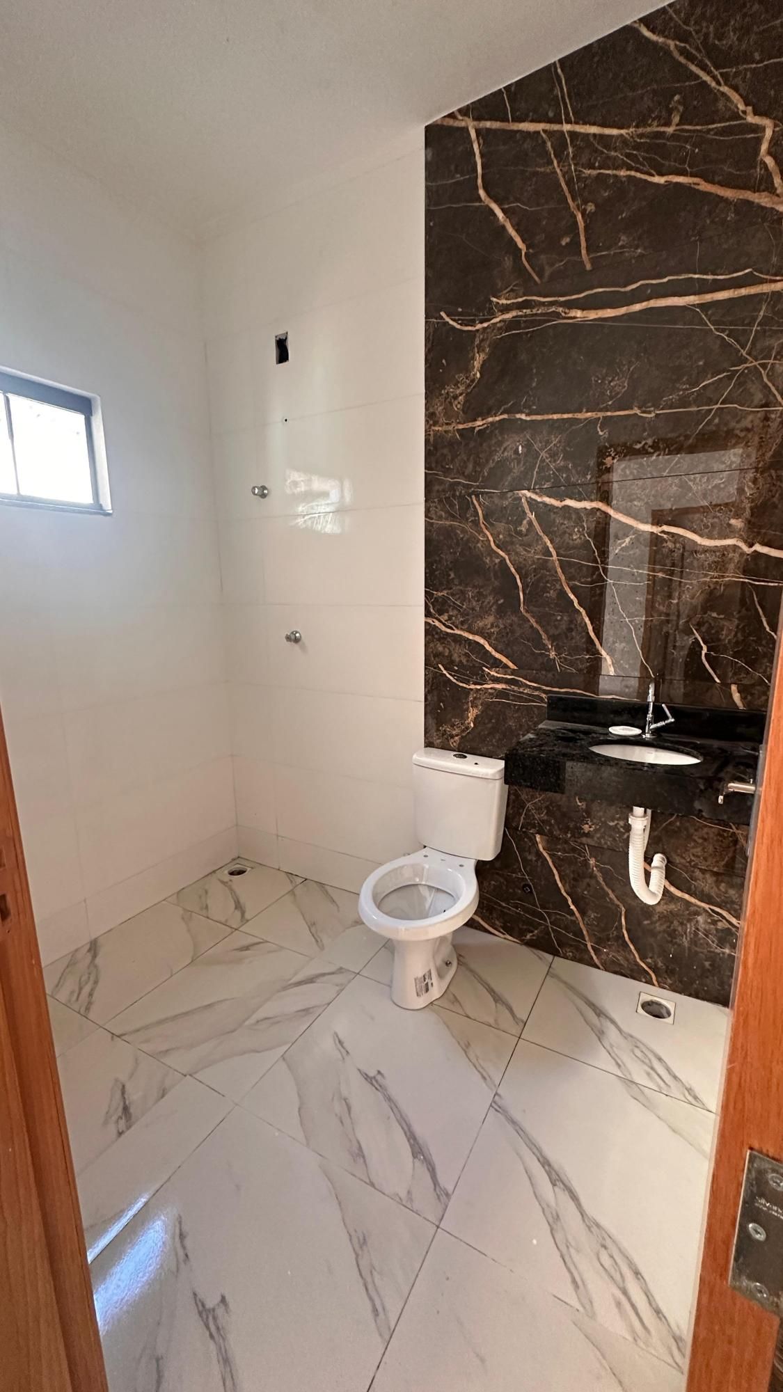 Casa à venda com 2 quartos, 100m² - Foto 13