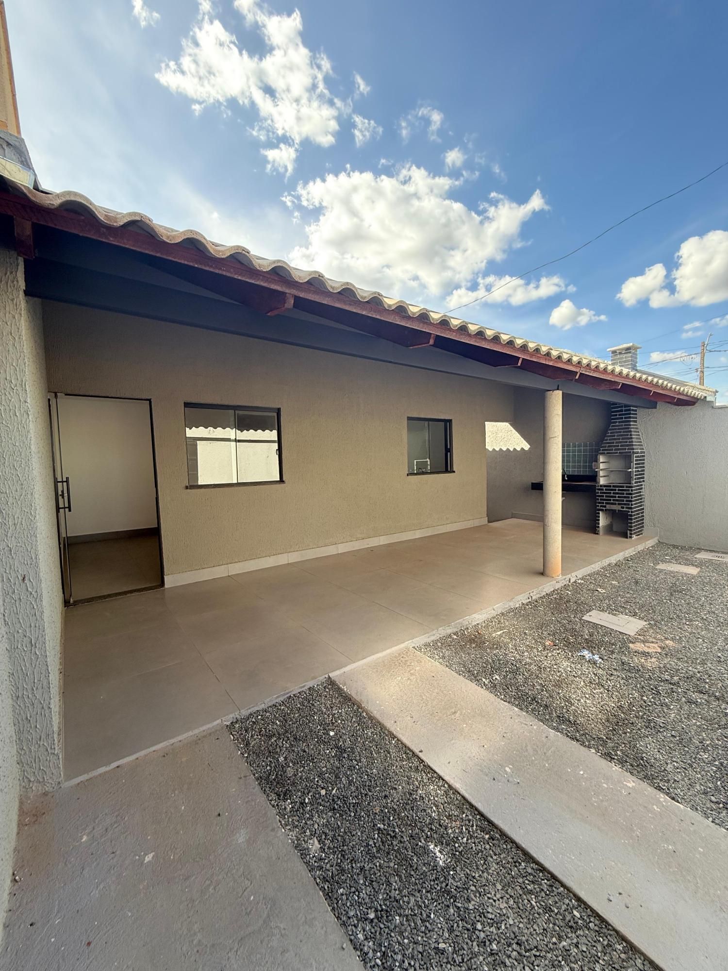 Casa para alugar com 2 quartos, 90m² - Foto 2