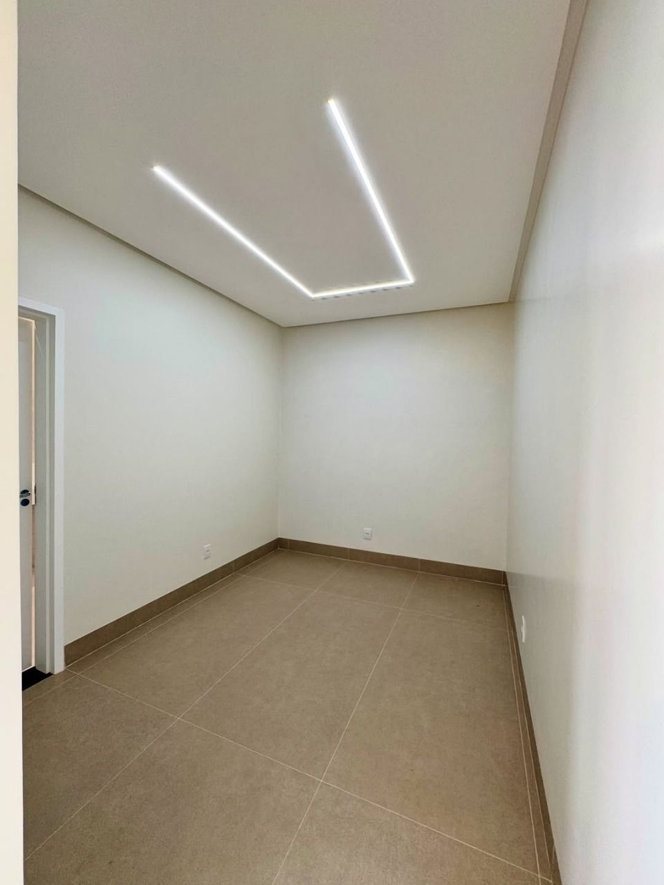 Casa de Condomínio à venda com 4 quartos, 325m² - Foto 12