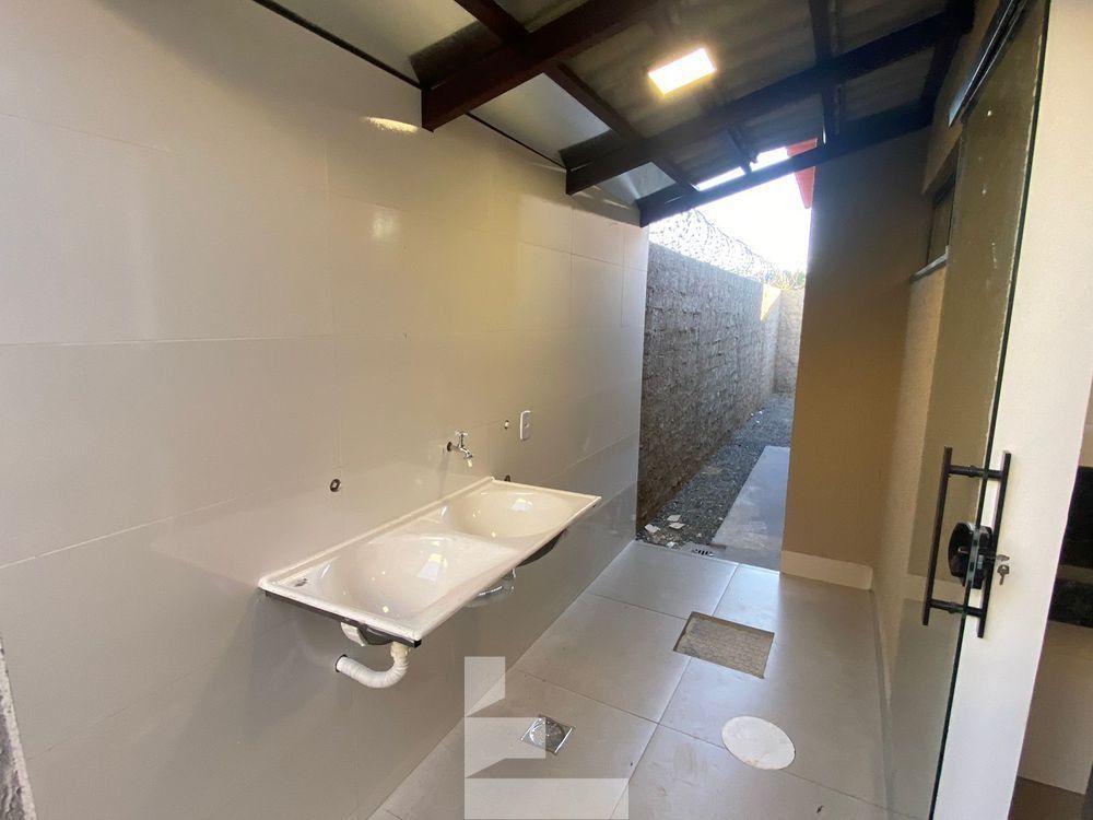 Casa para alugar com 2 quartos, 89m² - Foto 9