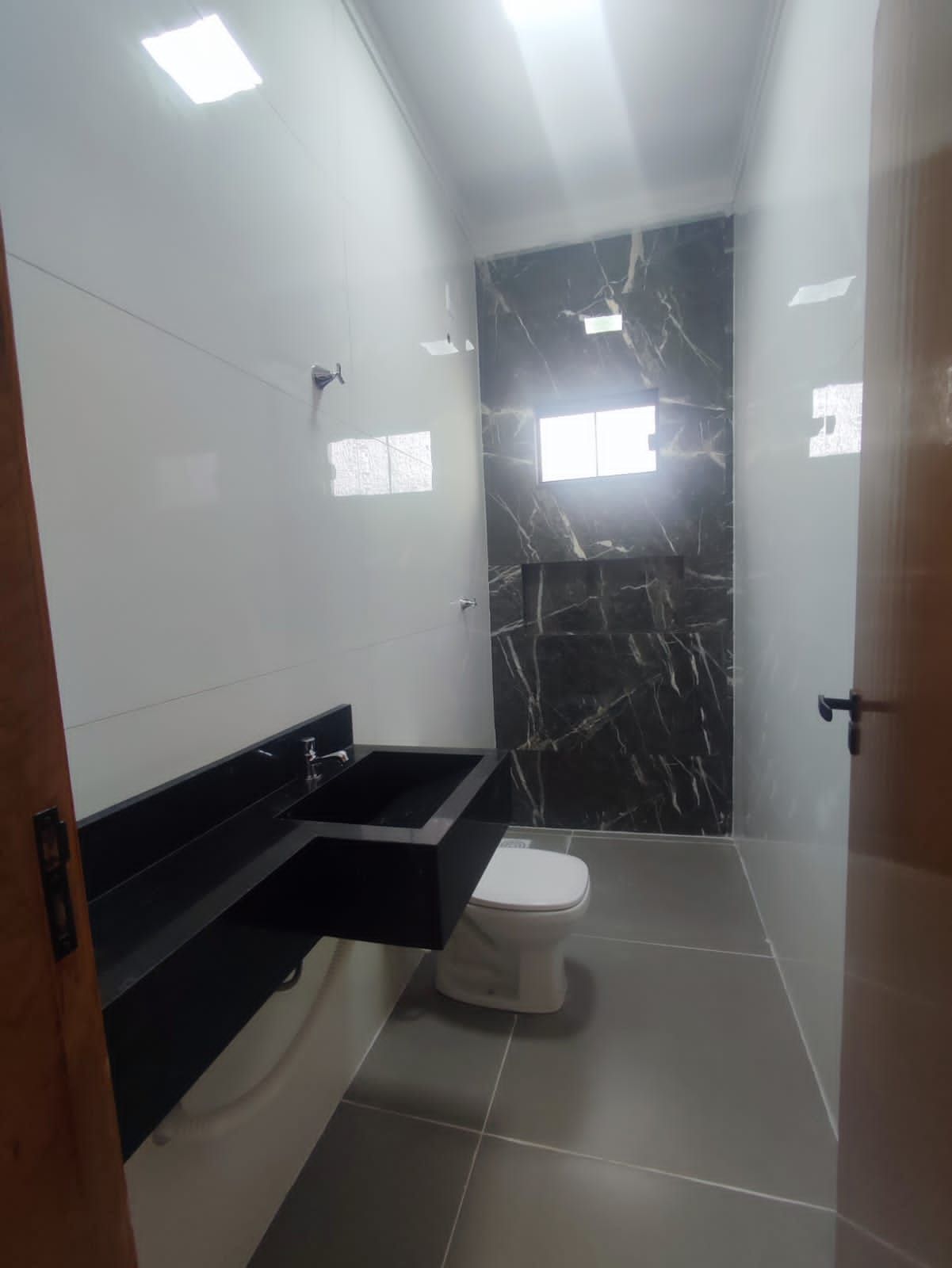Casa à venda com 3 quartos, 101m² - Foto 12
