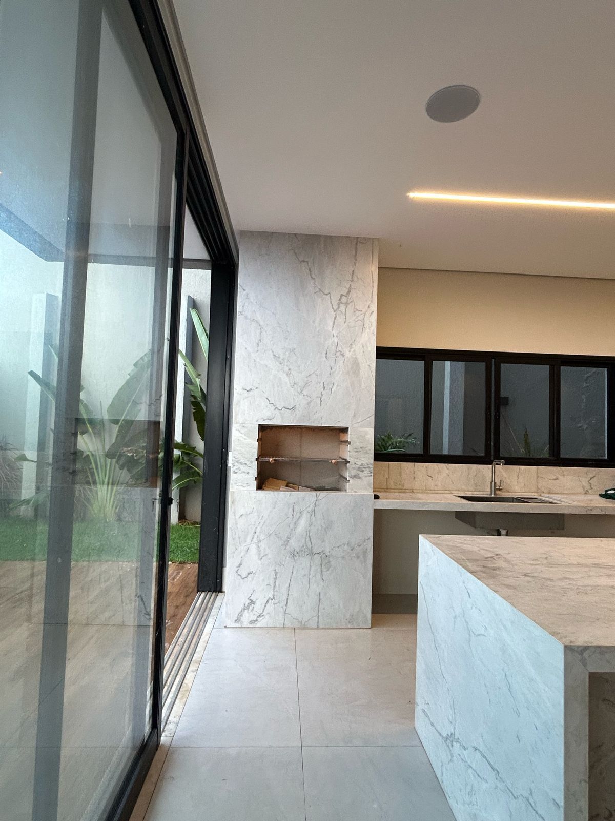 Casa de Condomínio à venda com 4 quartos, 296m² - Foto 15