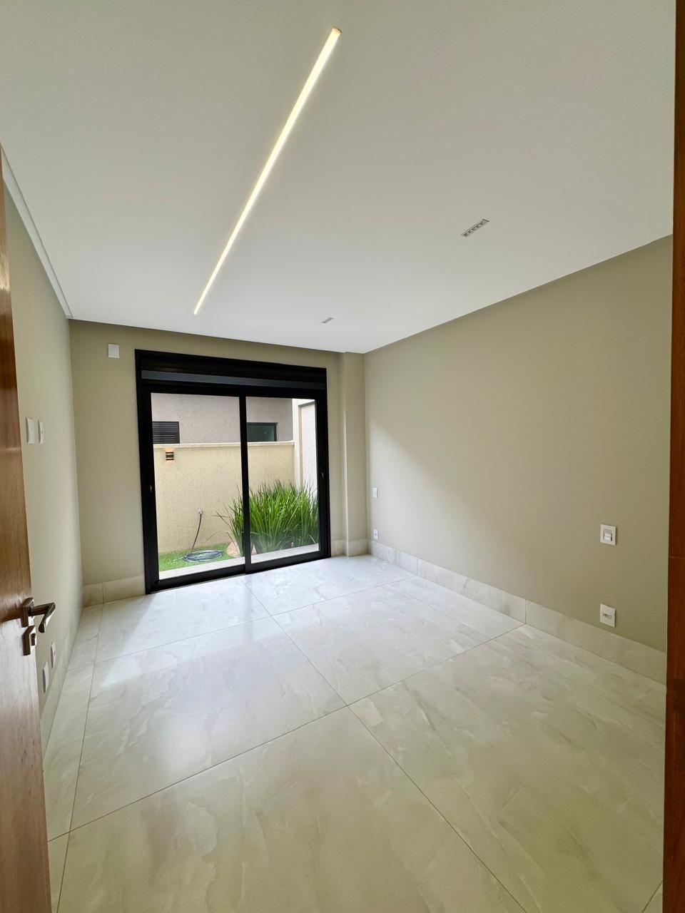 Casa de Condomínio à venda com 5 quartos, 300m² - Foto 13