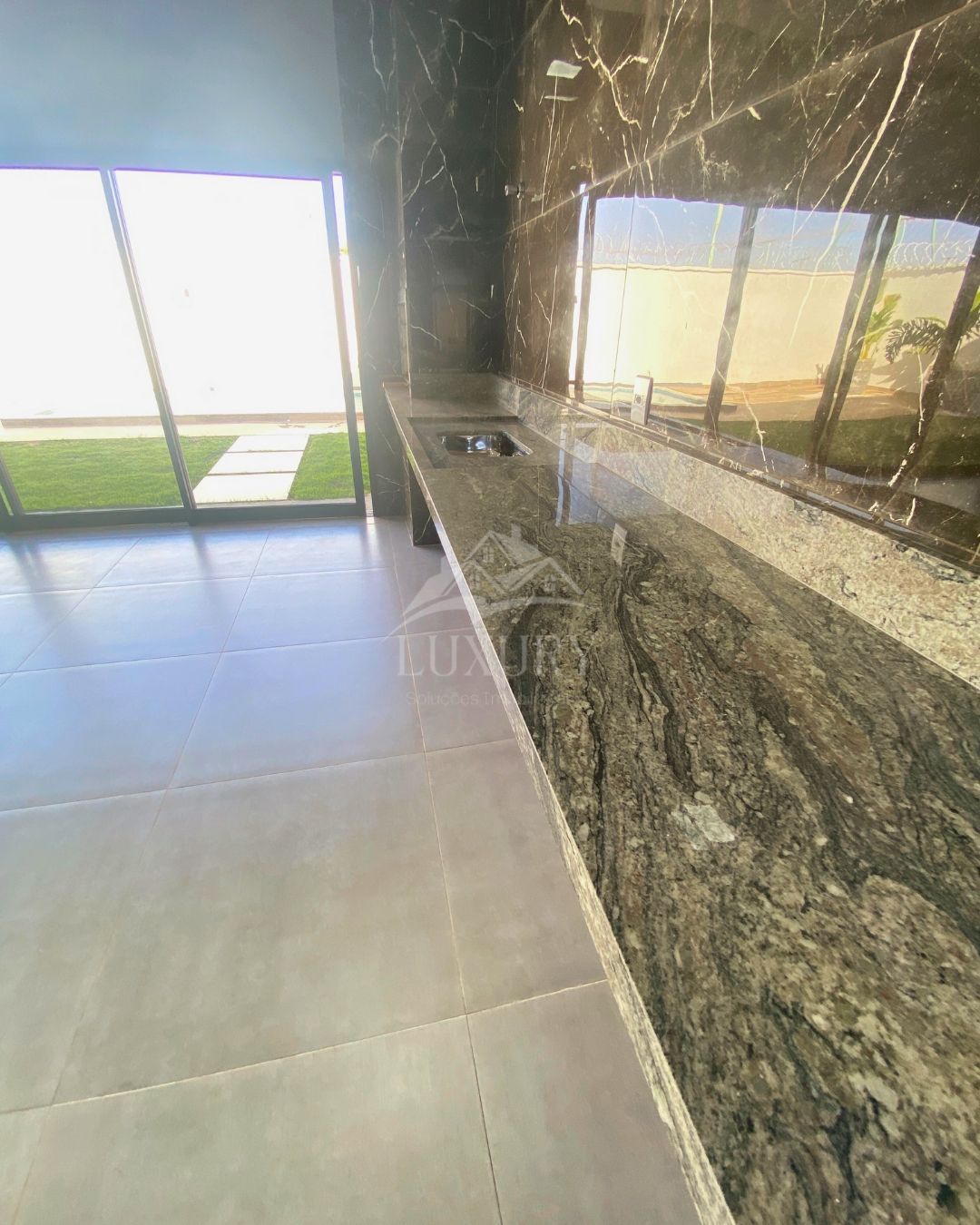 Casa à venda com 4 quartos, 205m² - Foto 11