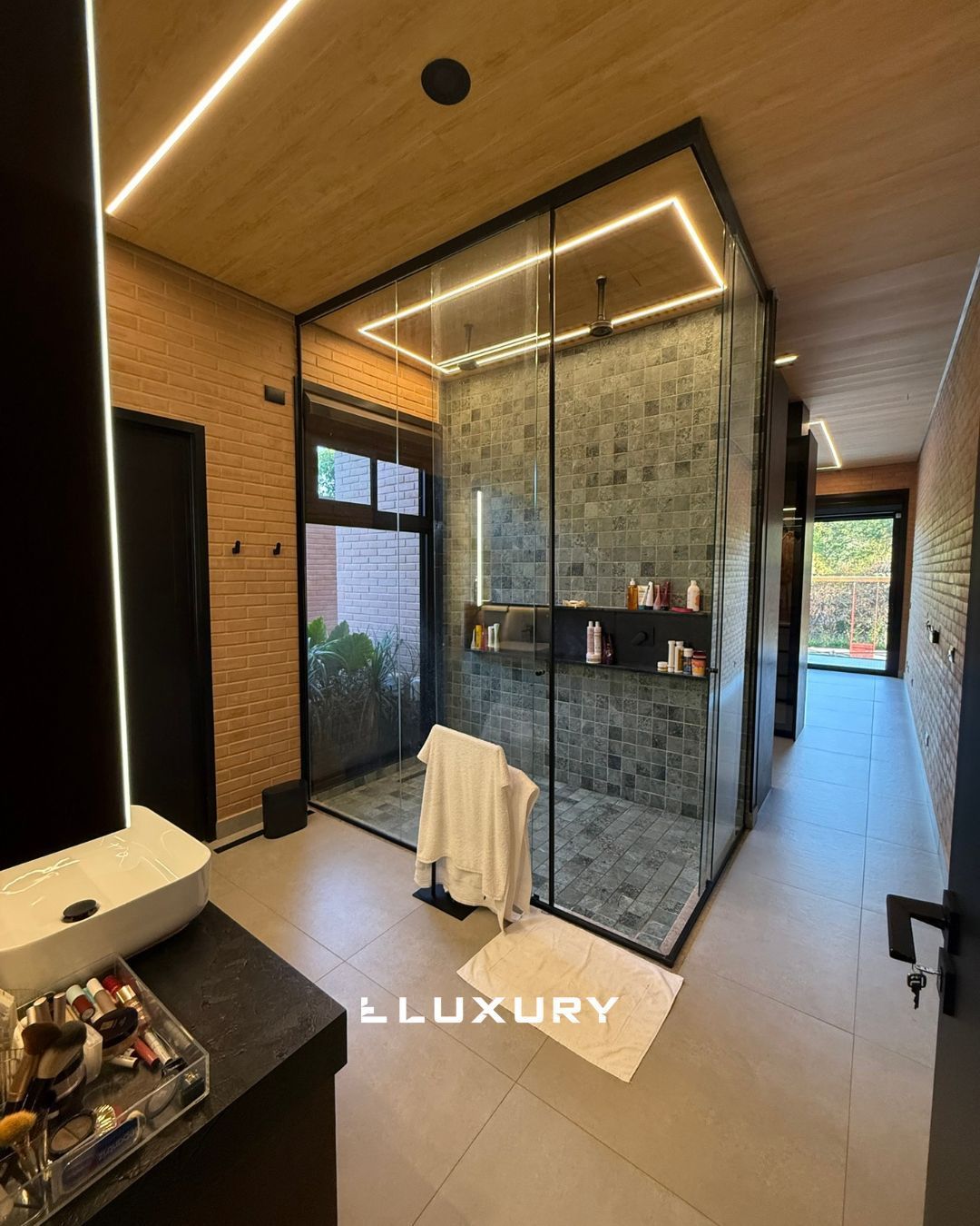 Casa de Condomínio à venda com 4 quartos, 365m² - Foto 27