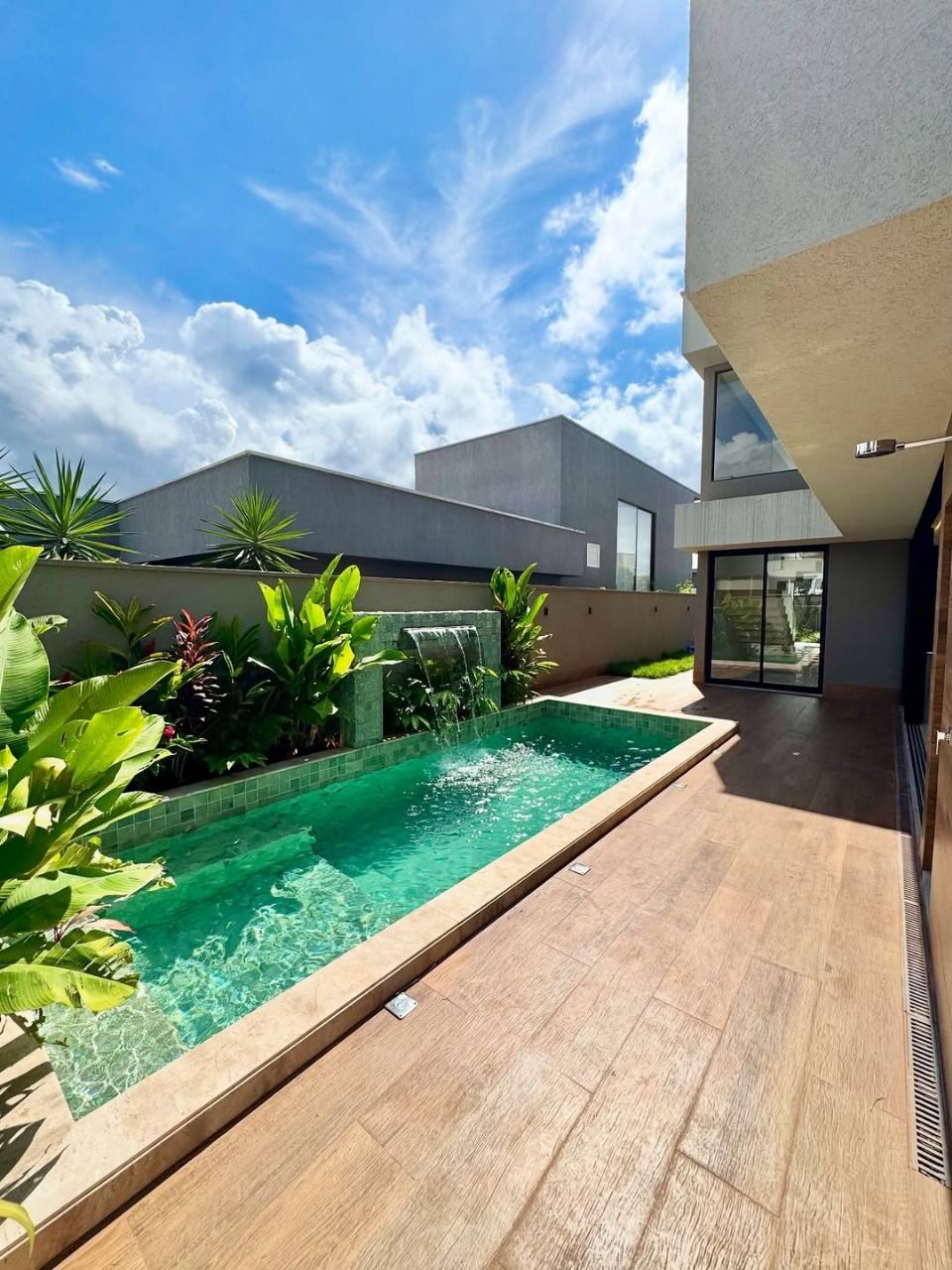 Casa de Condomínio à venda com 4 quartos, 360m² - Foto 12